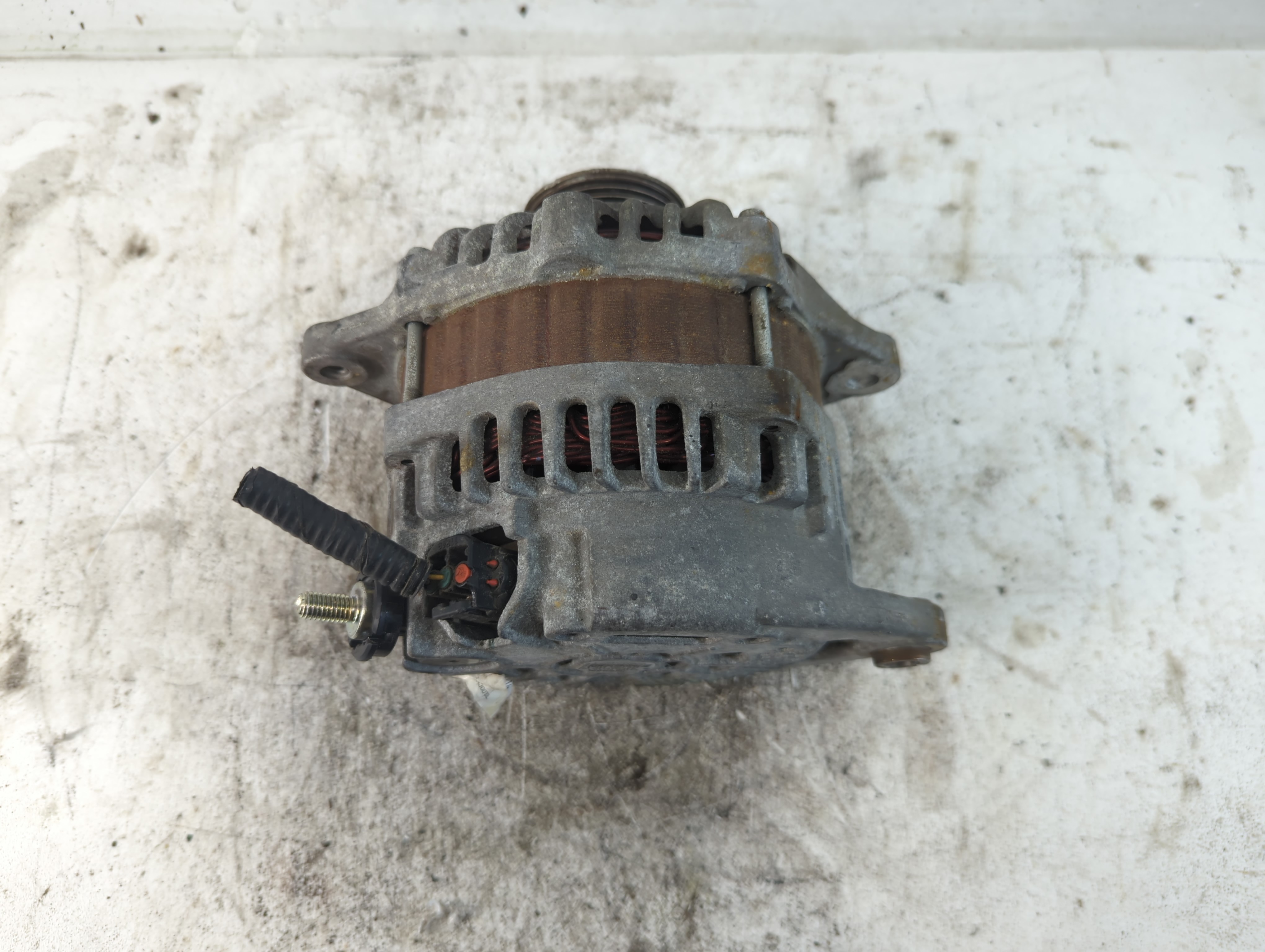 Picture of 2017 Nissan Pathfinder Alternator Generator Charging Assembly Engine Oem 940666