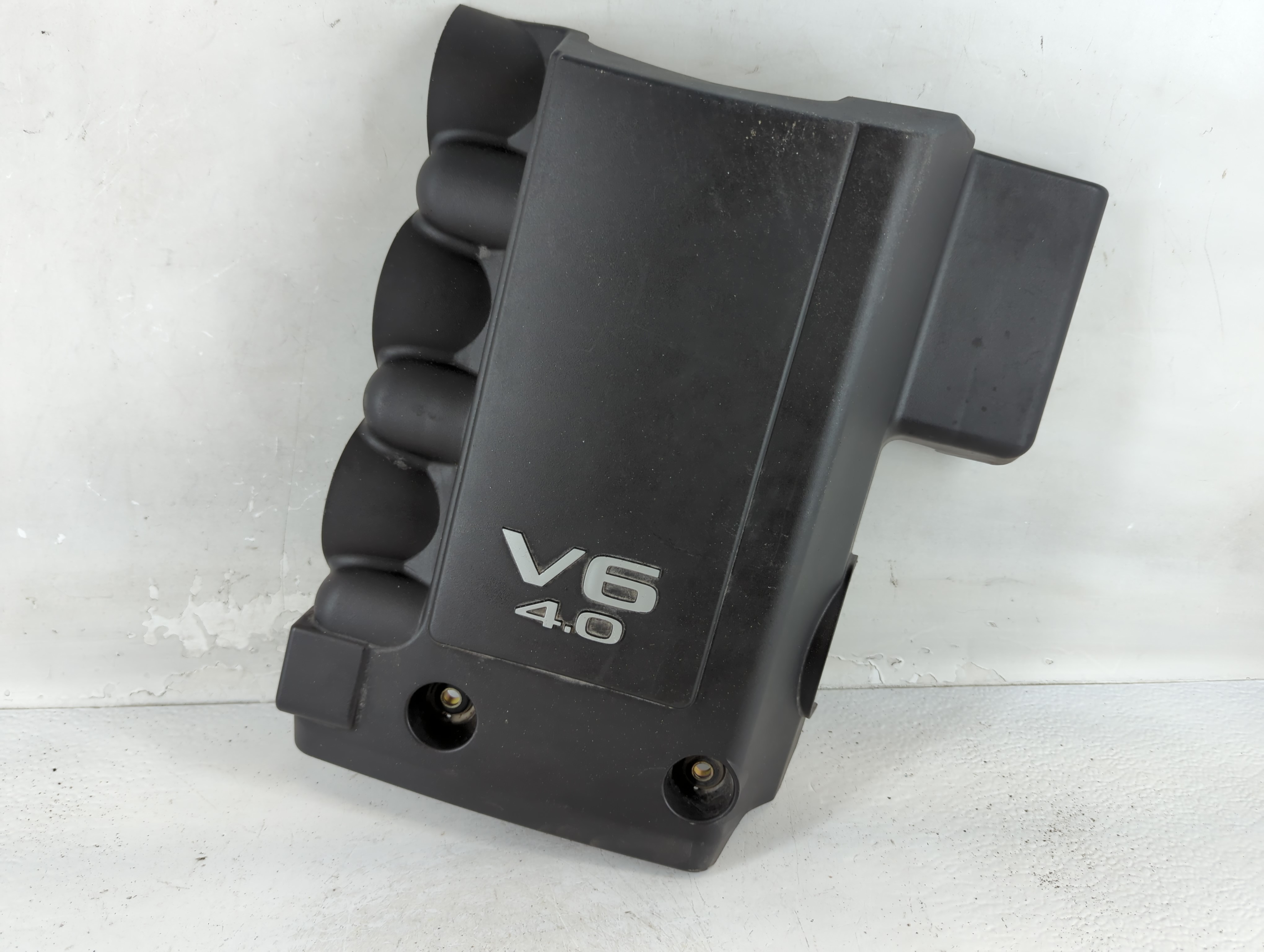2006 Nissan Frontier Engine Cover 940684 - Oemusedautoparts1.com