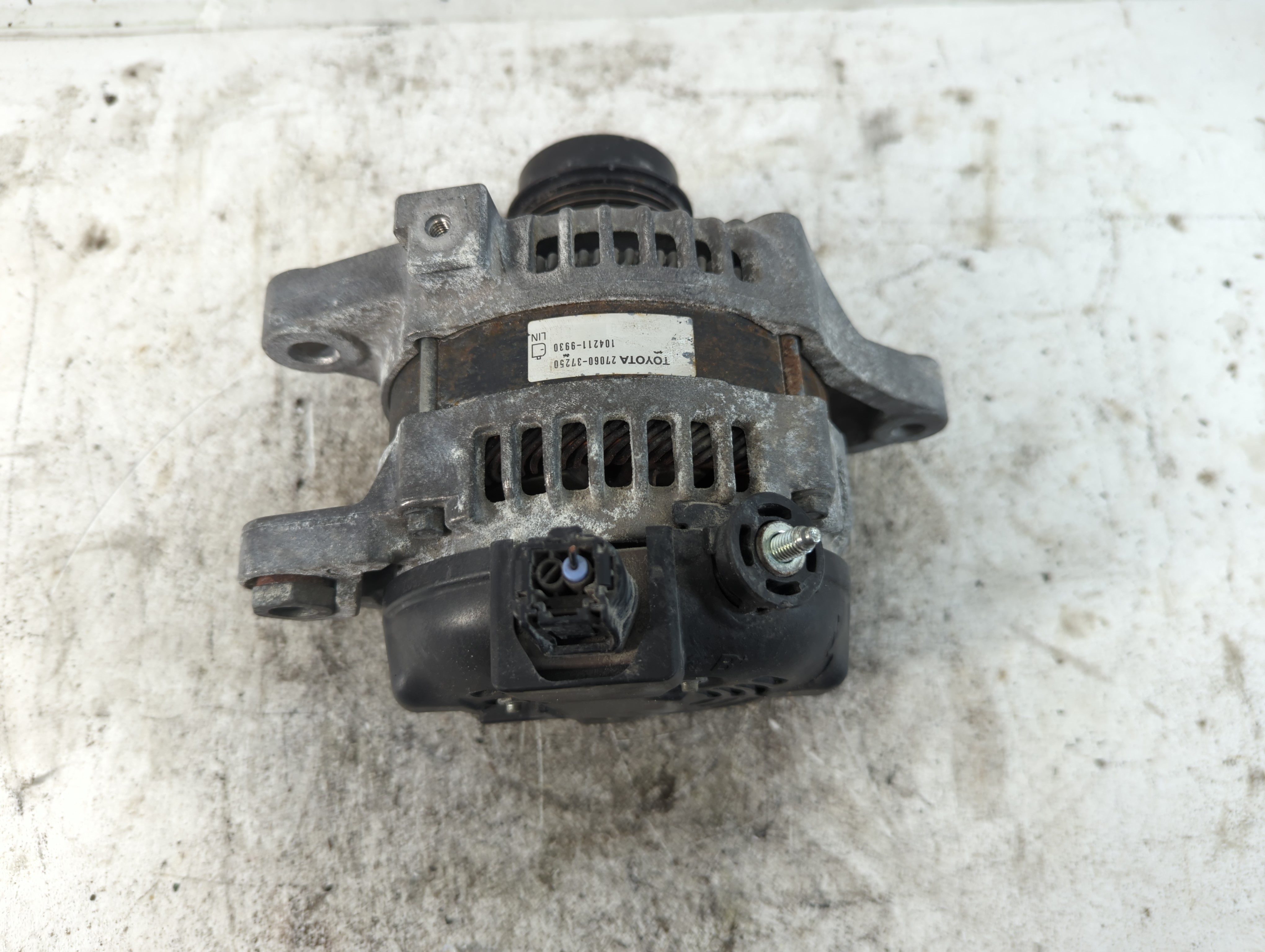 Picture of 2018-2022 Toyota C-hr Alternator Generator Charging Assembly Engine Oem 940727