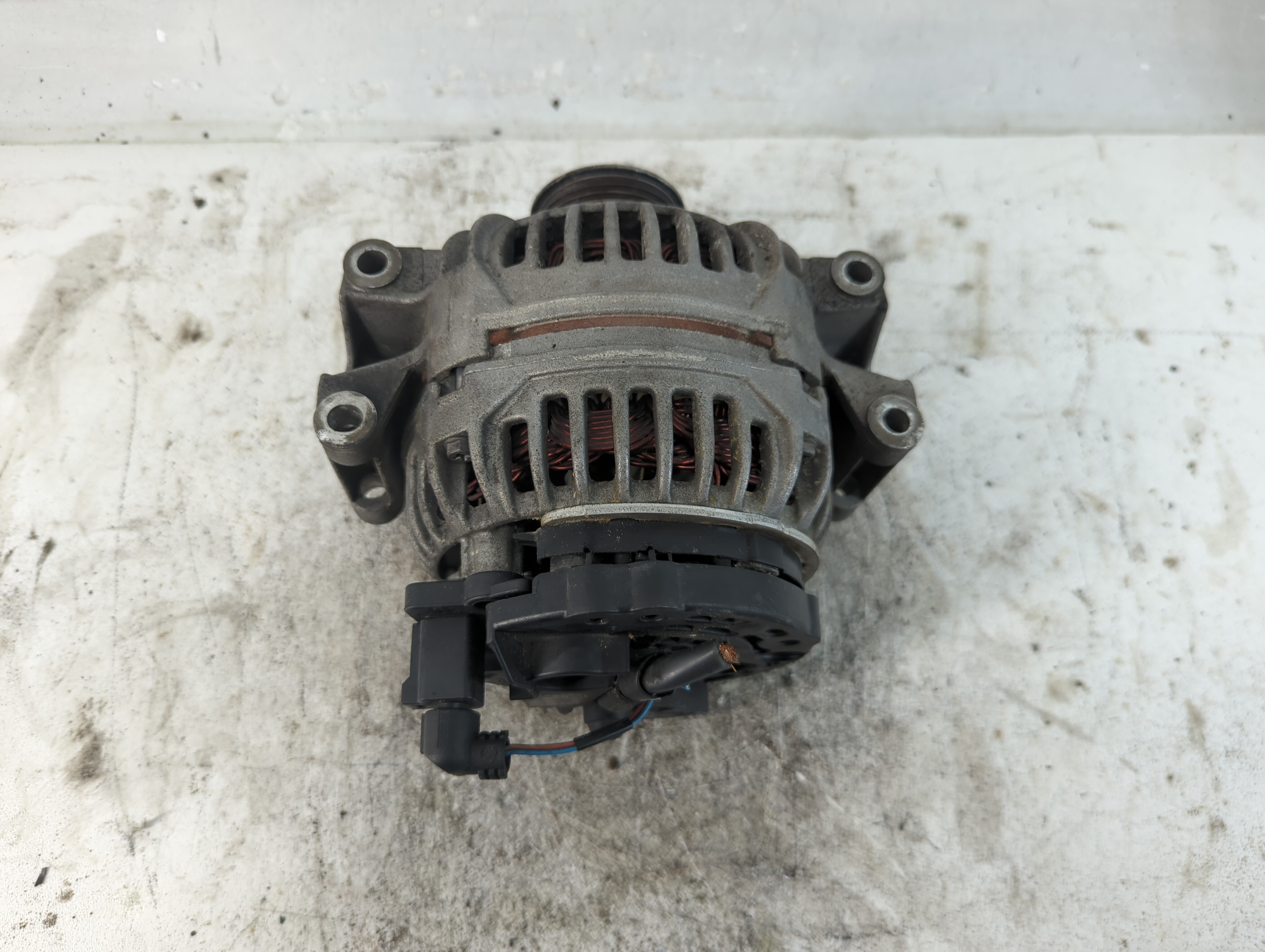 2009-2017 Volkswagen Cc Alternator Generator Charging Assembly Engine Oem 940735 - Oemusedautoparts1.com
