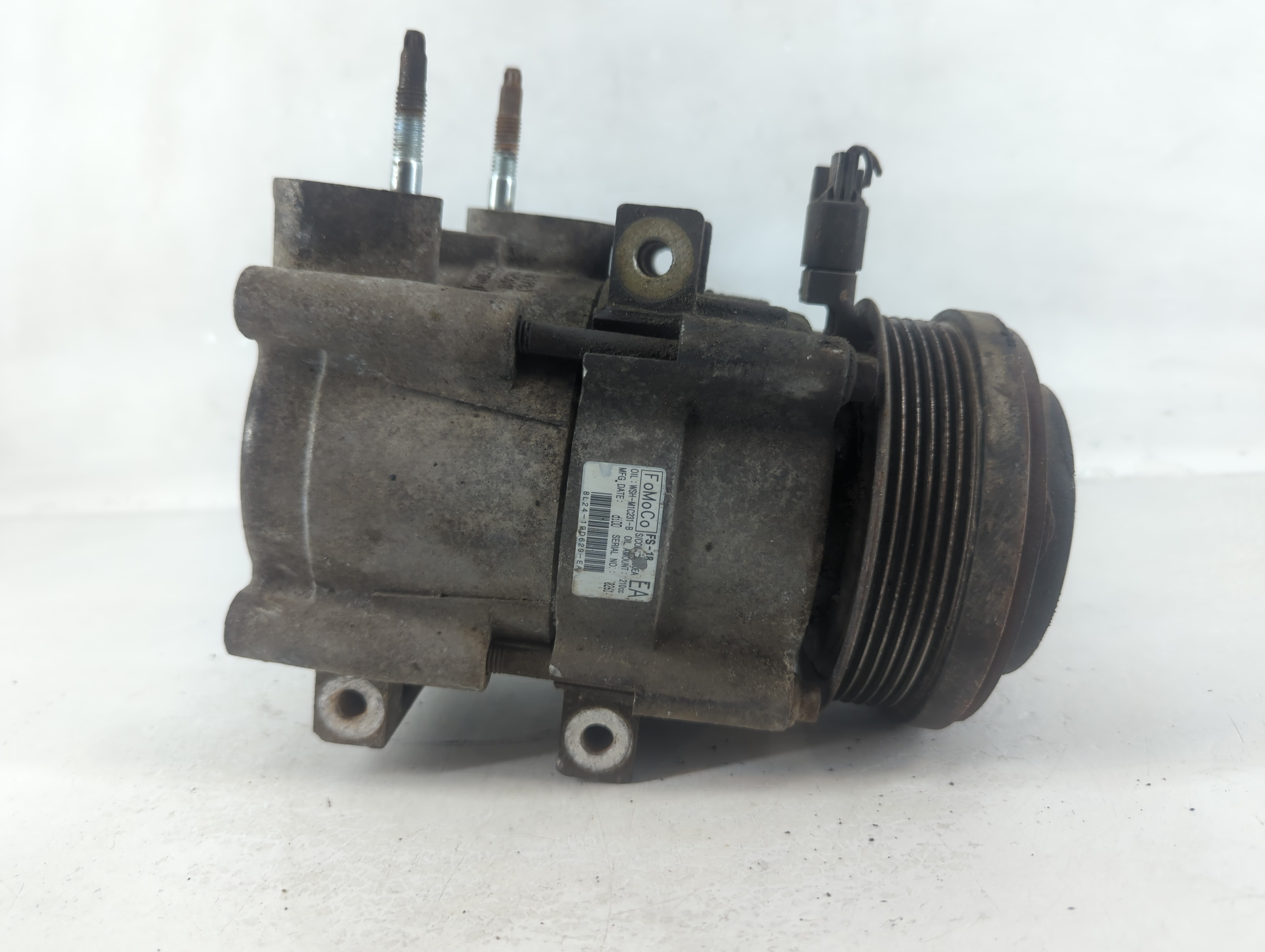 2006-2011 Lincoln Town Car Air Conditioning A/c Ac Compressor Oem 940793 - Oemusedautoparts1.com