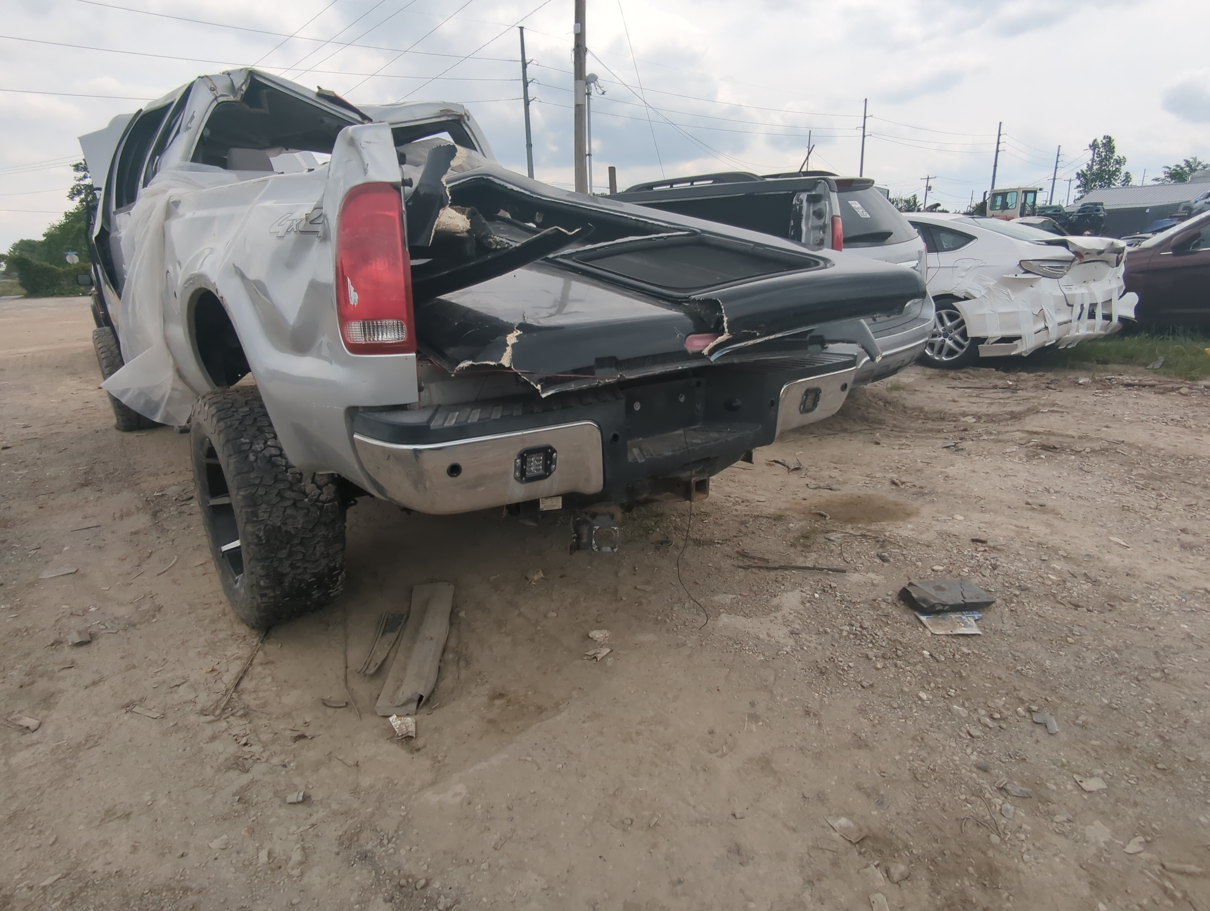 Picture of 1999-2007 Ford F-250 Super Duty Rear Bumper Assembly Oem 940849