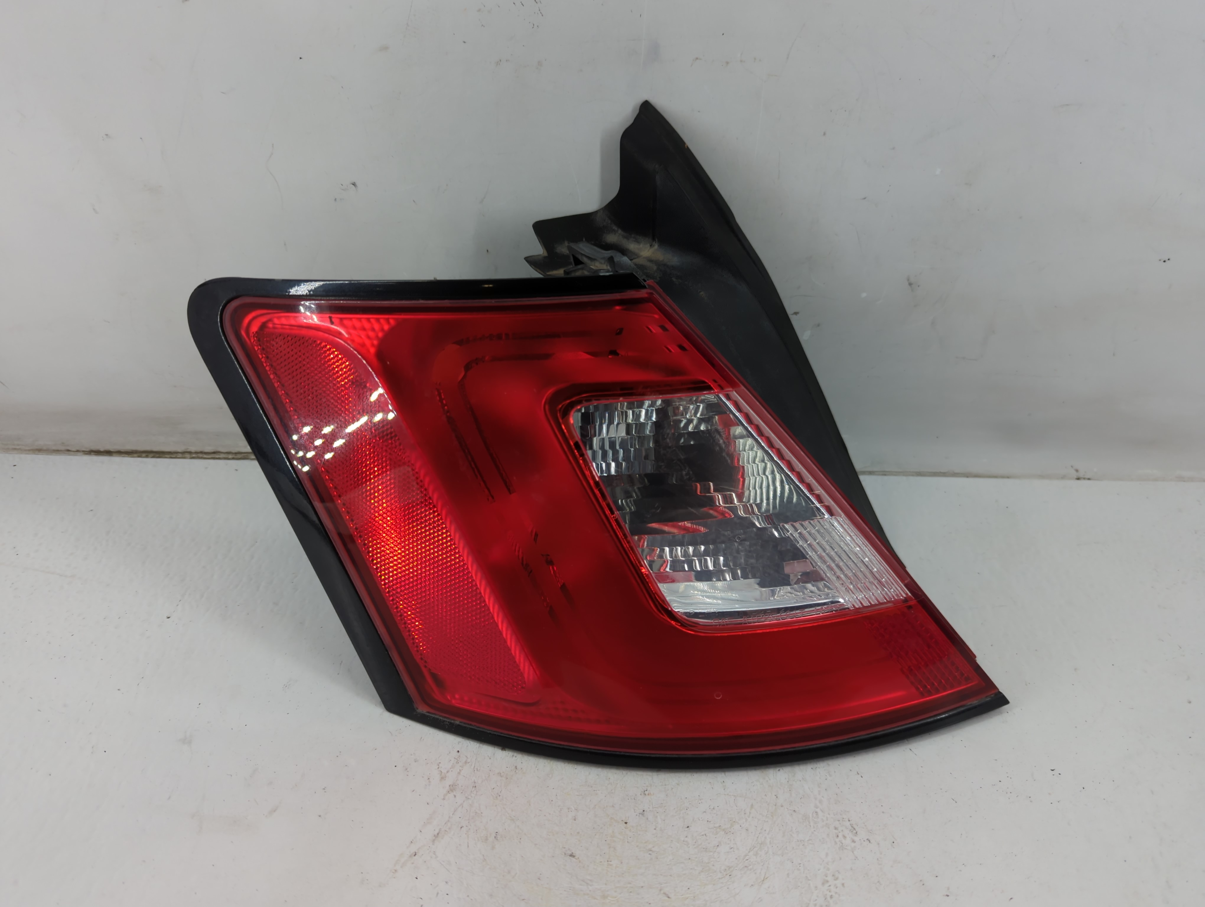 2010-2012 Ford Taurus Passenger Right Side Tail Light Taillight Oem 940917 - Oemusedautoparts1.com