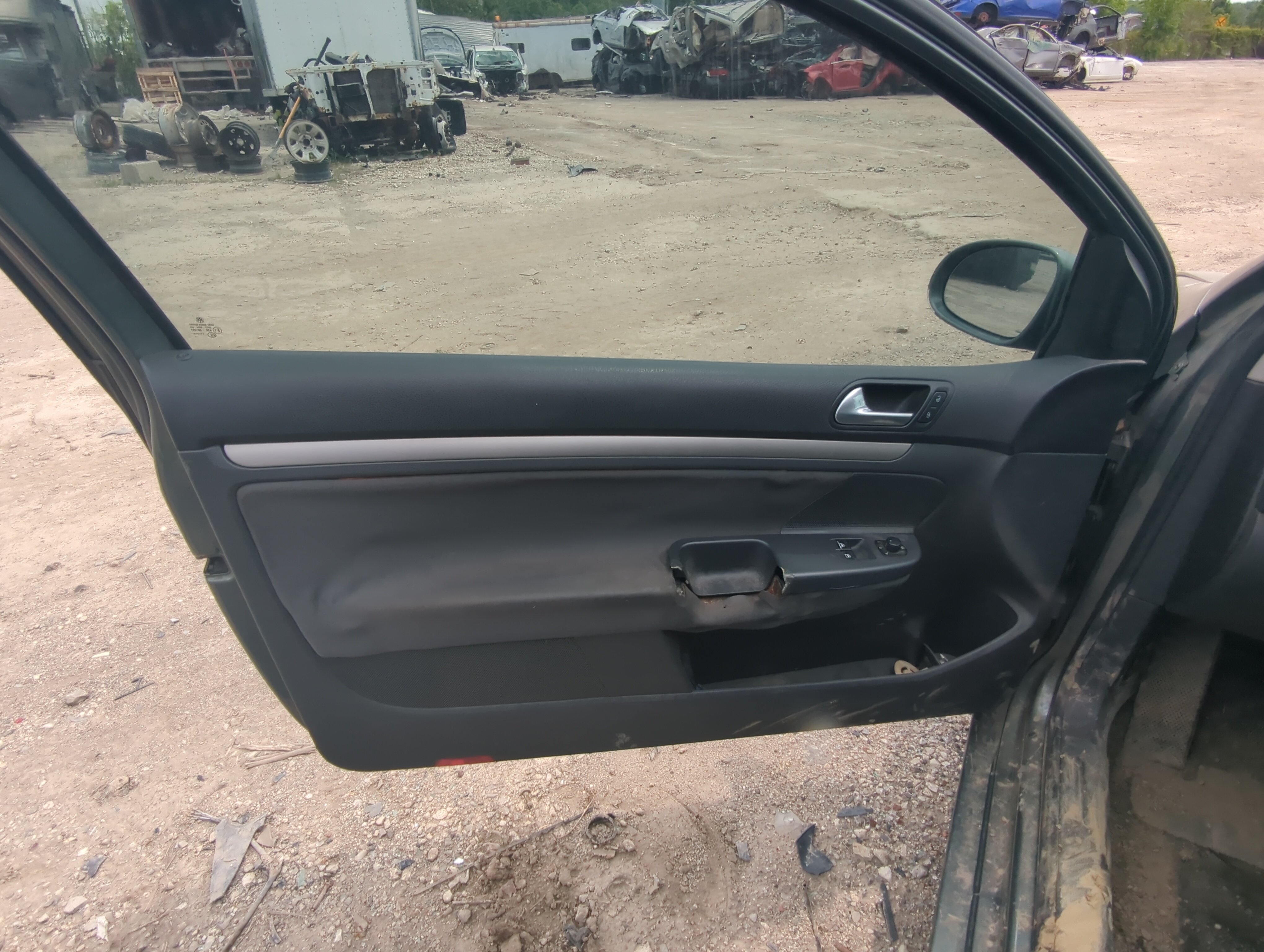 Picture of 2007 Volkswagen Rabbit Front Left Driver Interior Door Panel Trim 941044