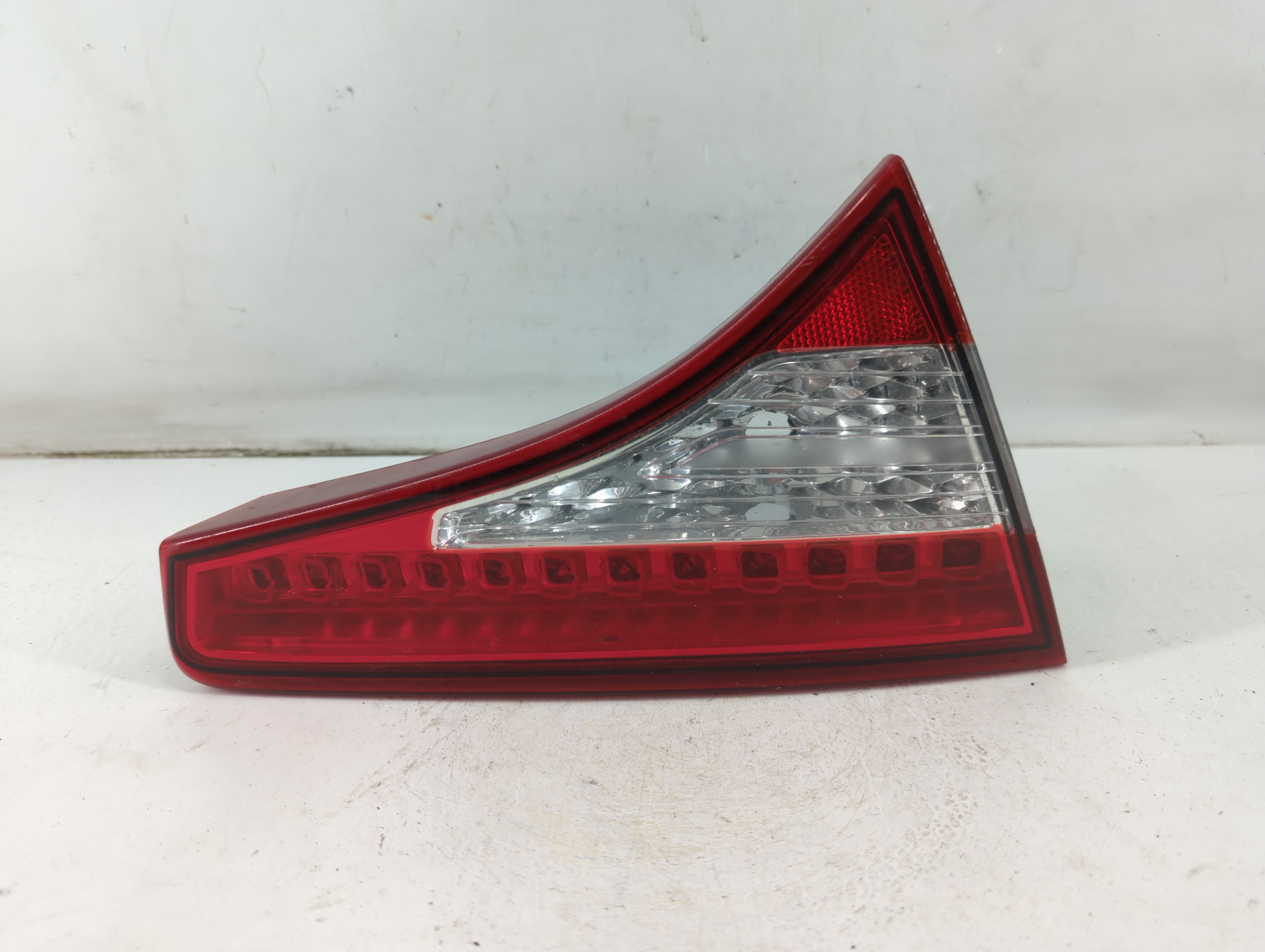 Picture of 2011-2013 Kia Optima Driver Left Side Tail Light Taillight Oem 941121