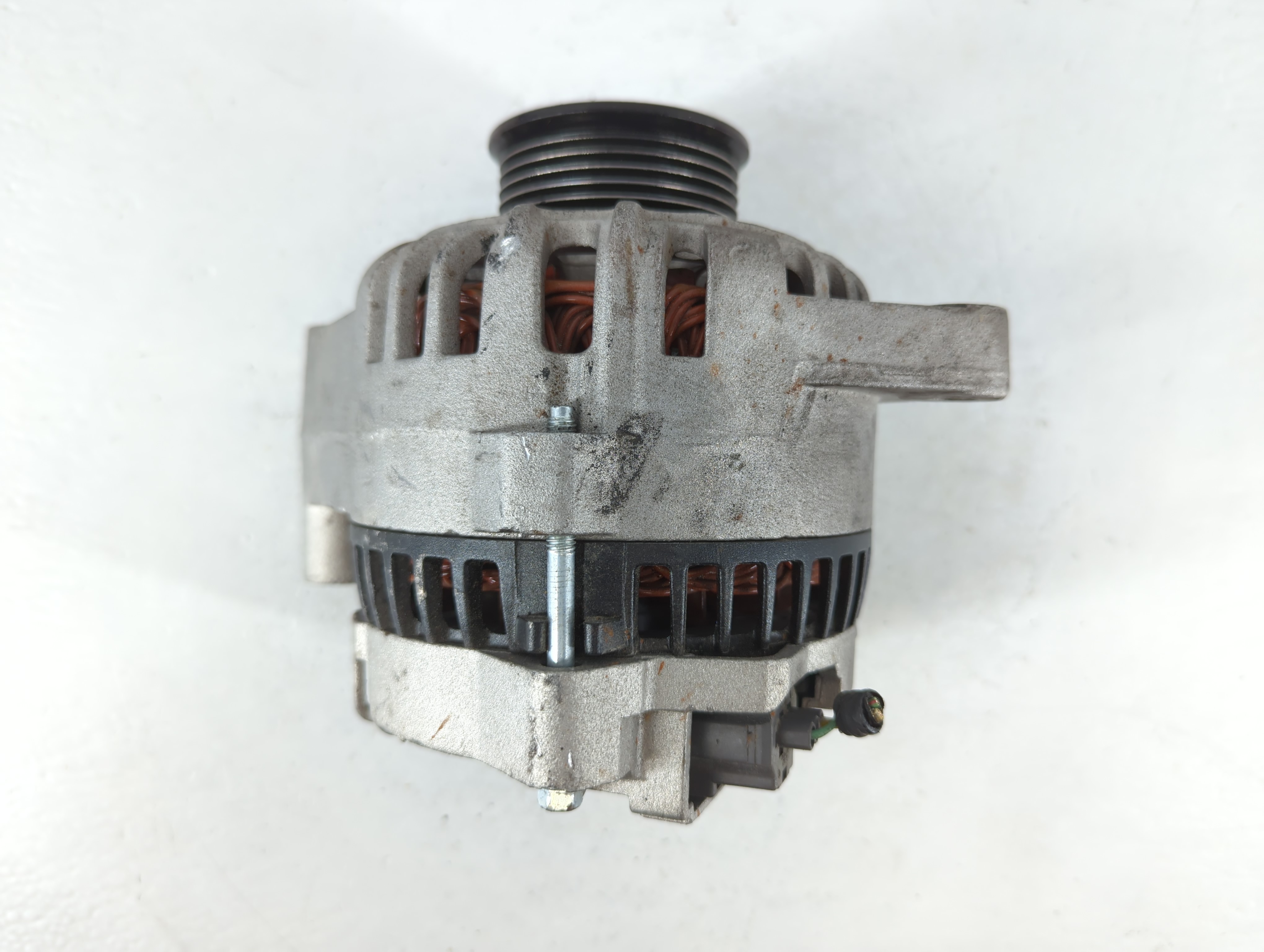 Picture of 2001-2004 Ford Mustang Alternator Generator Charging Assembly Engine Oem 941146
