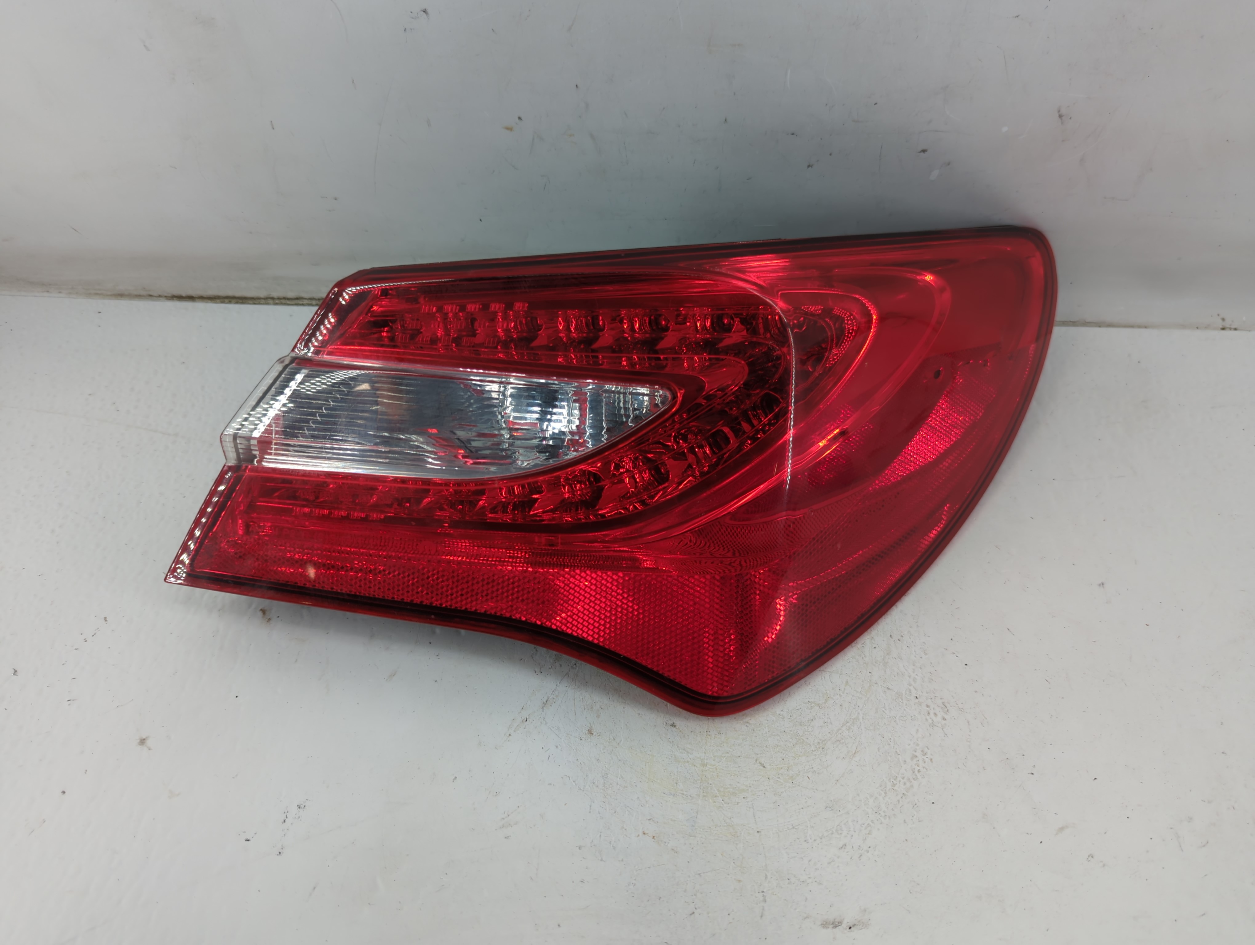 2011-2014 Chrysler 200 Passenger Right Side Tail Light Taillight Oem 941159 - Oemusedautoparts1.com