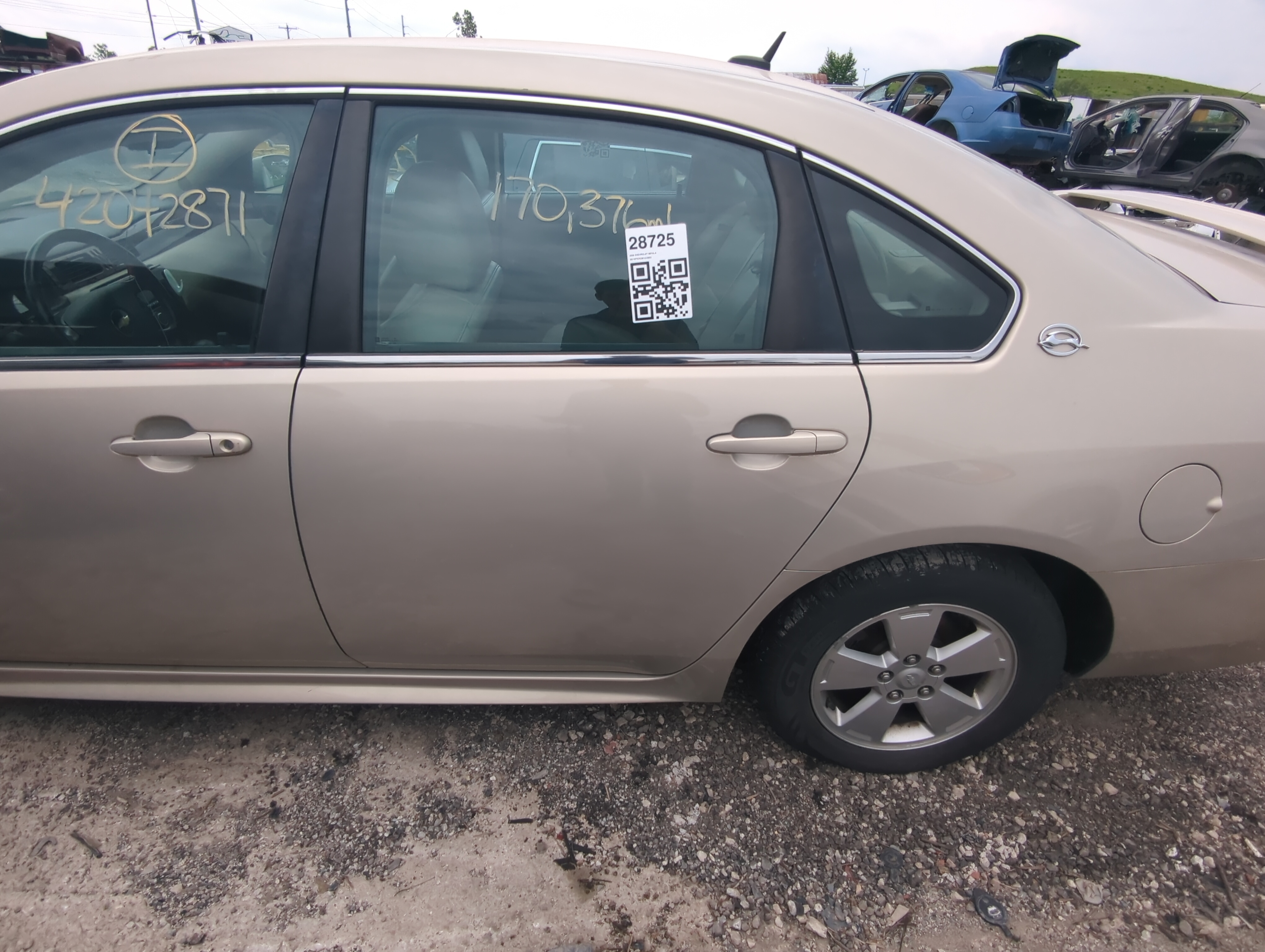 Picture of 2008-2016 Chevrolet Impala Driver Rear Door Oem 941337