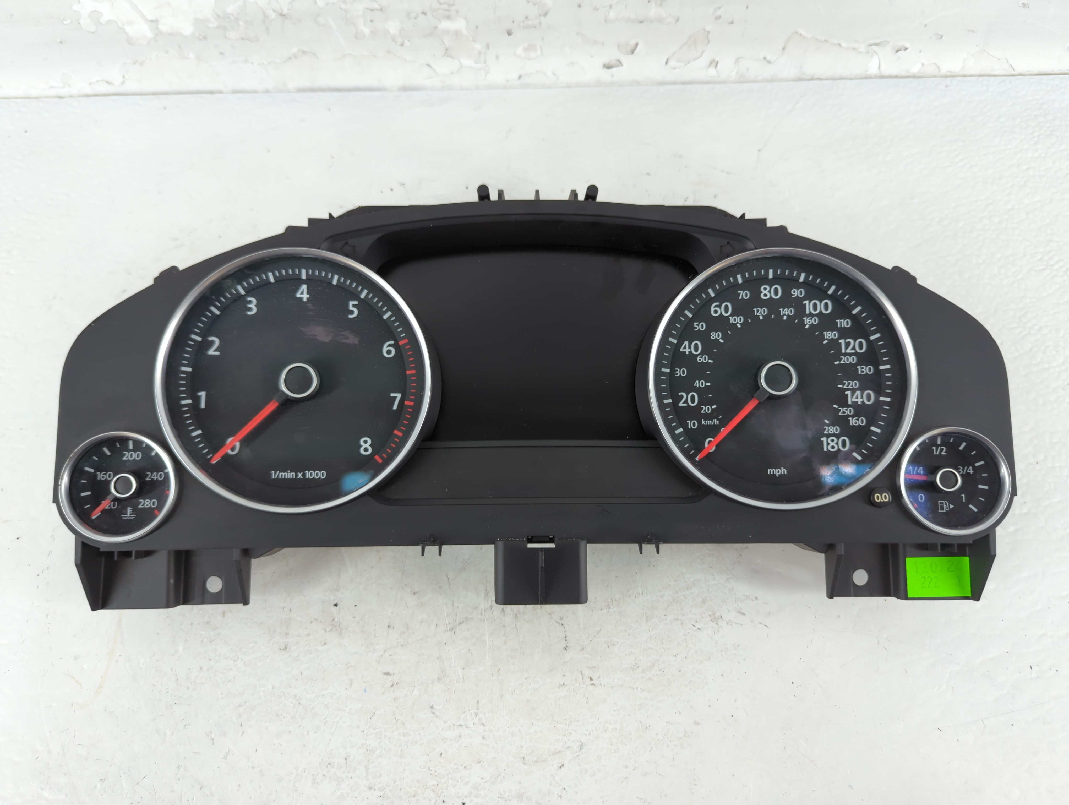 2013-2013 Volkswagen Touareg Speedometer Instrument Cluster Gauges 941515 - Oemusedautoparts1.com