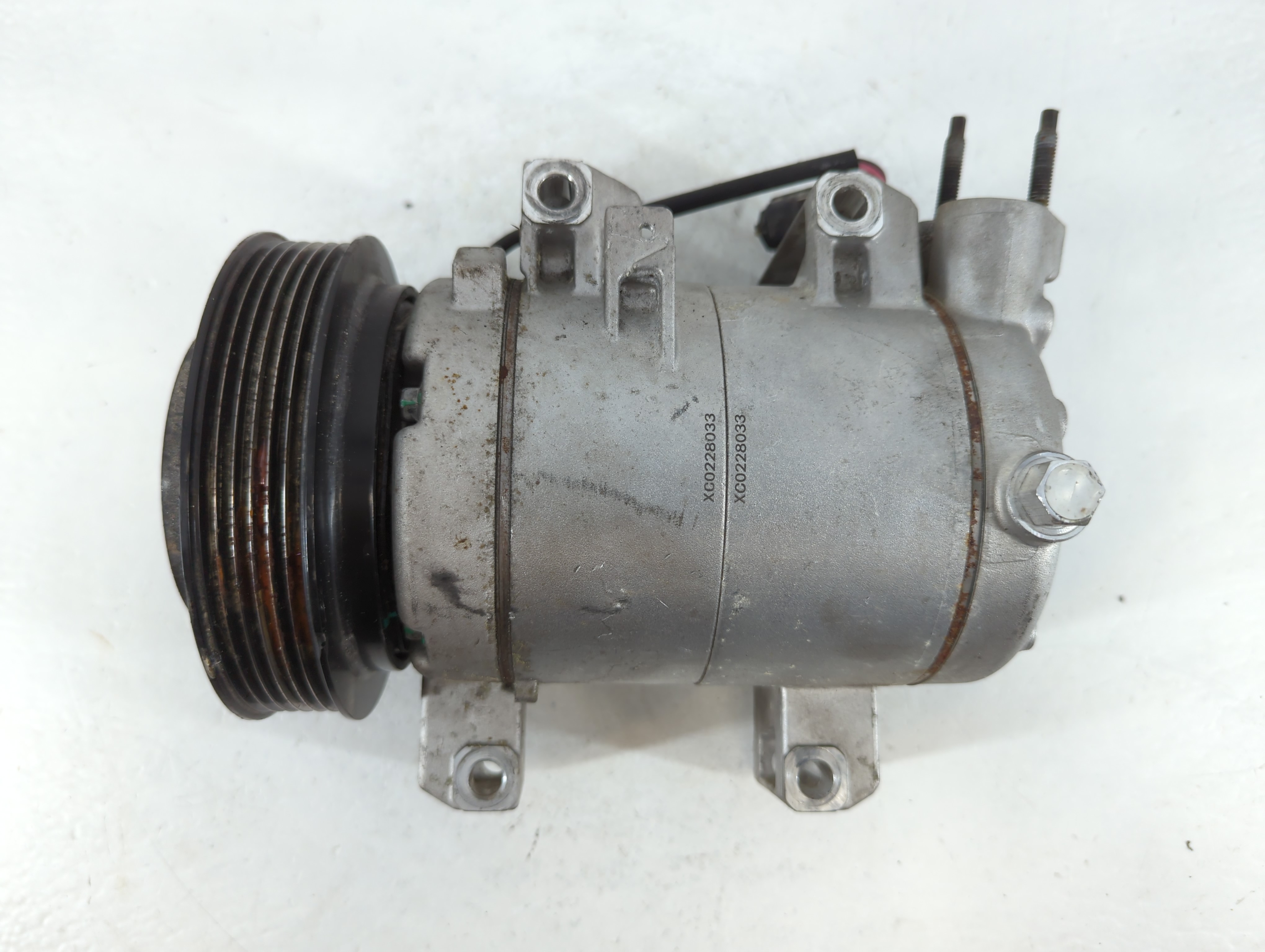Picture of 2008-2015 Nissan Rogue Air Conditioning A/c Ac Compressor Oem 941522