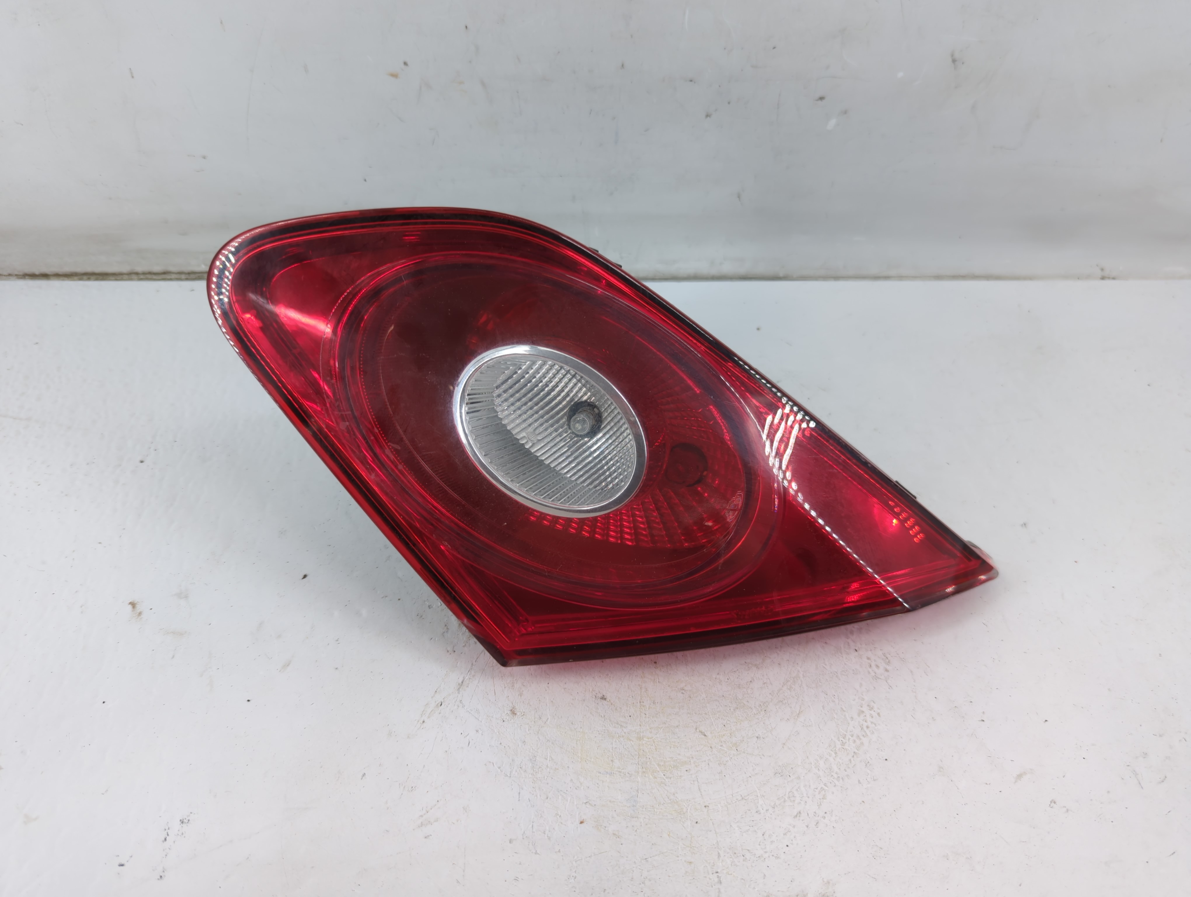 2011-2012 Volkswagen Cc Passenger Right Side Tail Light Taillight Oem 941540 - Oemusedautoparts1.com