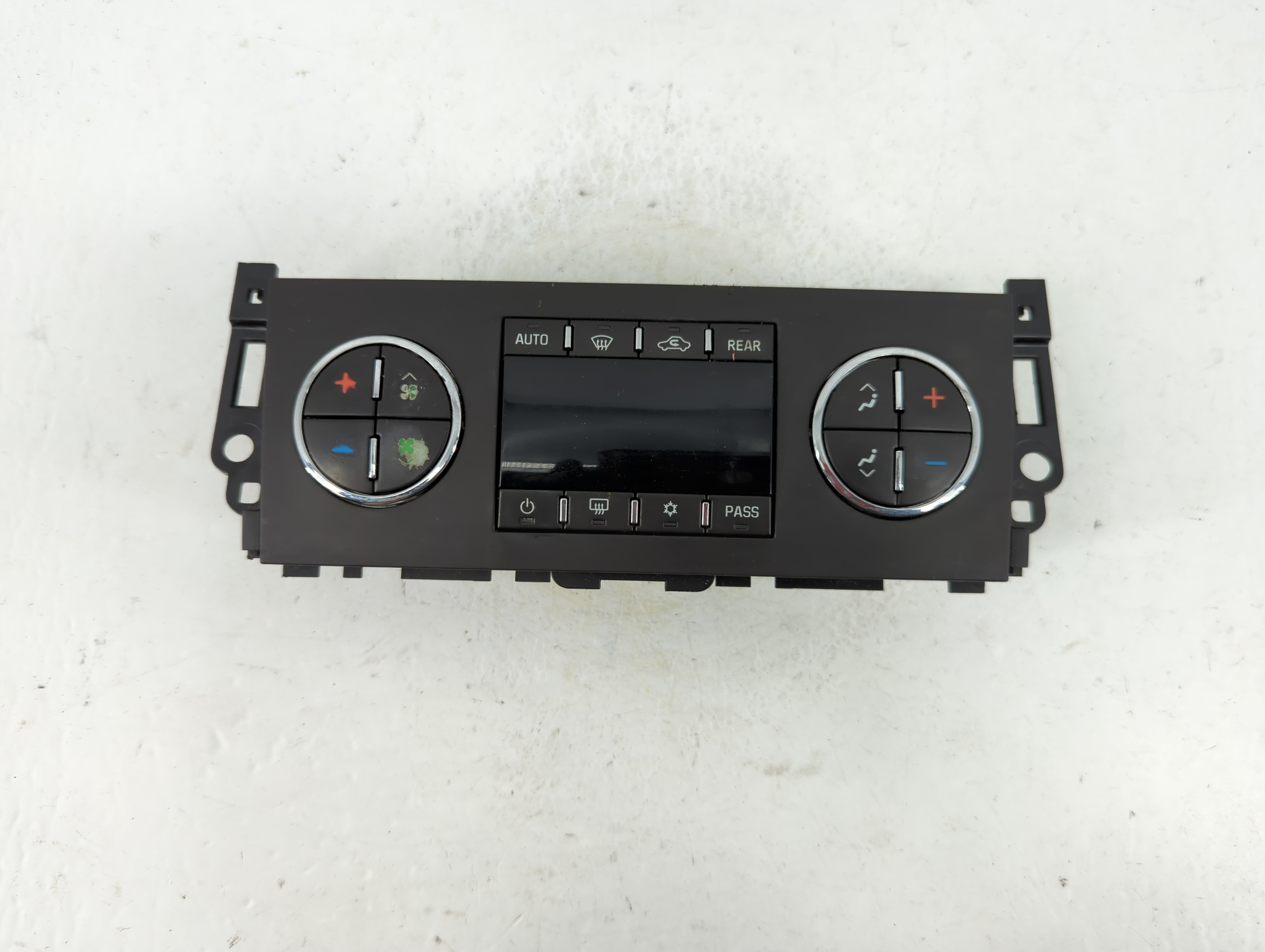 2012-2014 Chevrolet Suburban 1500 Ac Heater Climate Control 20921712 941547 - Oemusedautoparts1.com