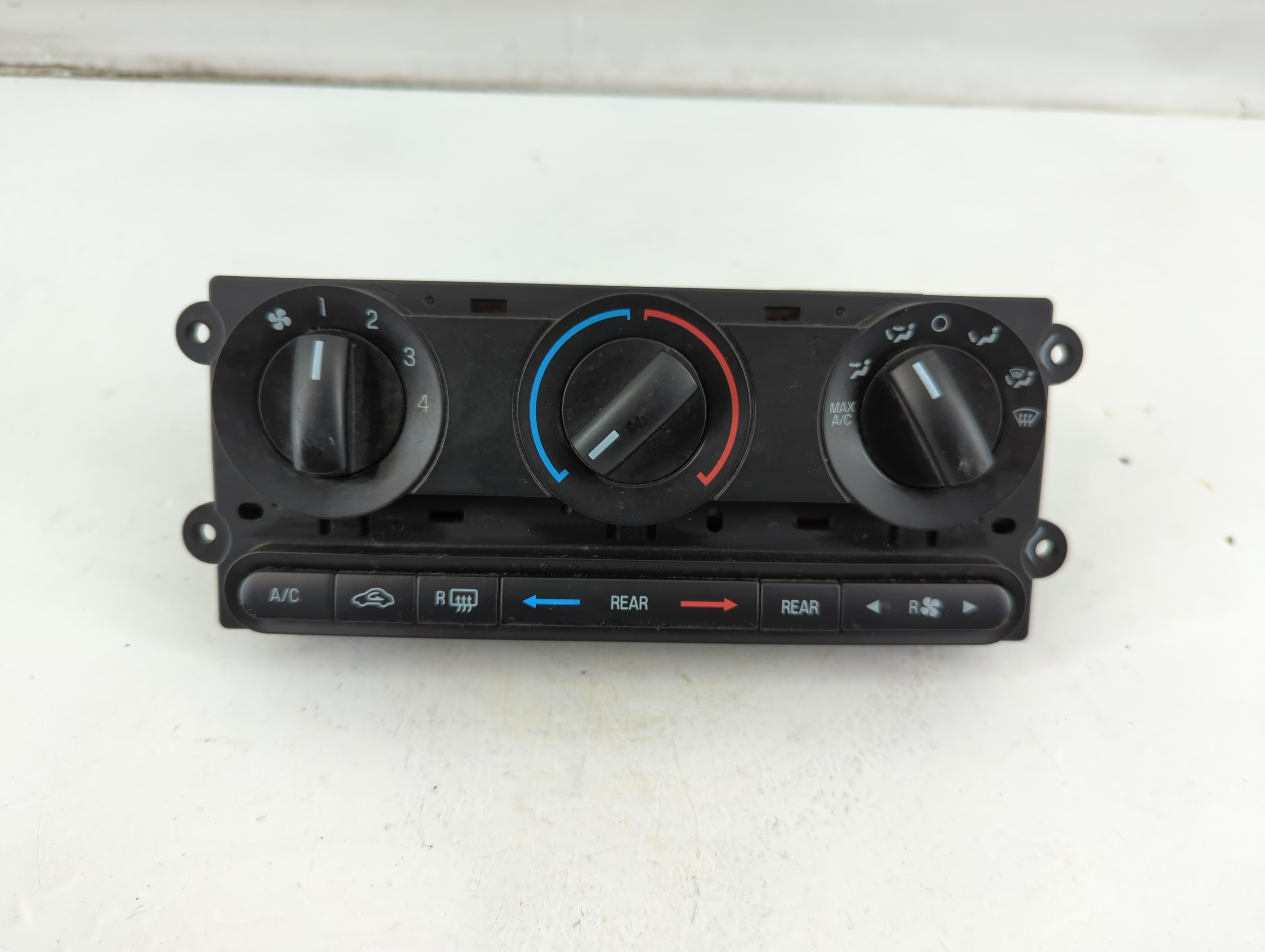 2012 Ford Expedition Ac Heater Climate Control 8ugw8433e 941570 - Oemusedautoparts1.com