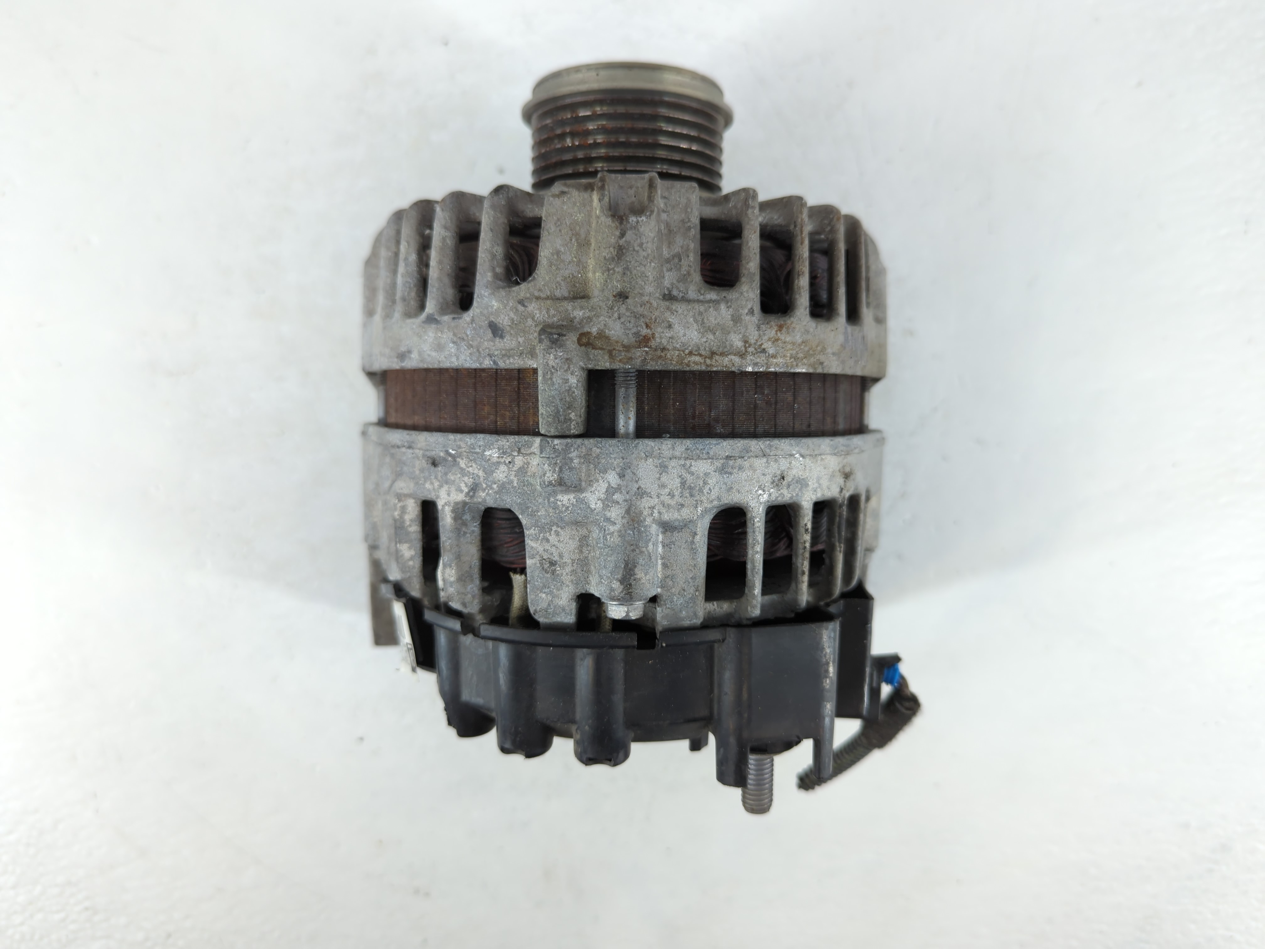 2011 Chevrolet Cruze Alternator Generator Charging Assembly Engine Oem 941582 - Oemusedautoparts1.com