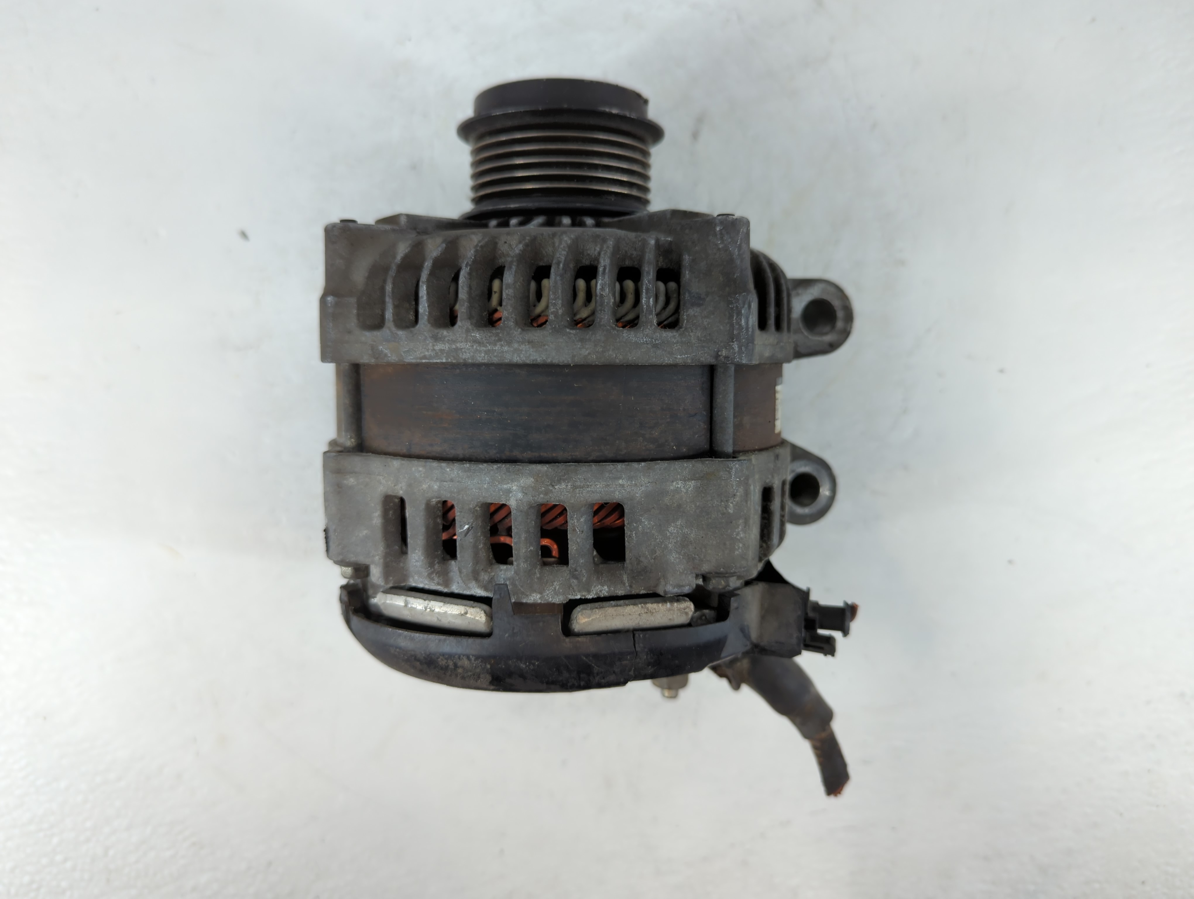 Picture of 2013-2017 Gmc Acadia Alternator Generator Charging Assembly Engine Oem 941583