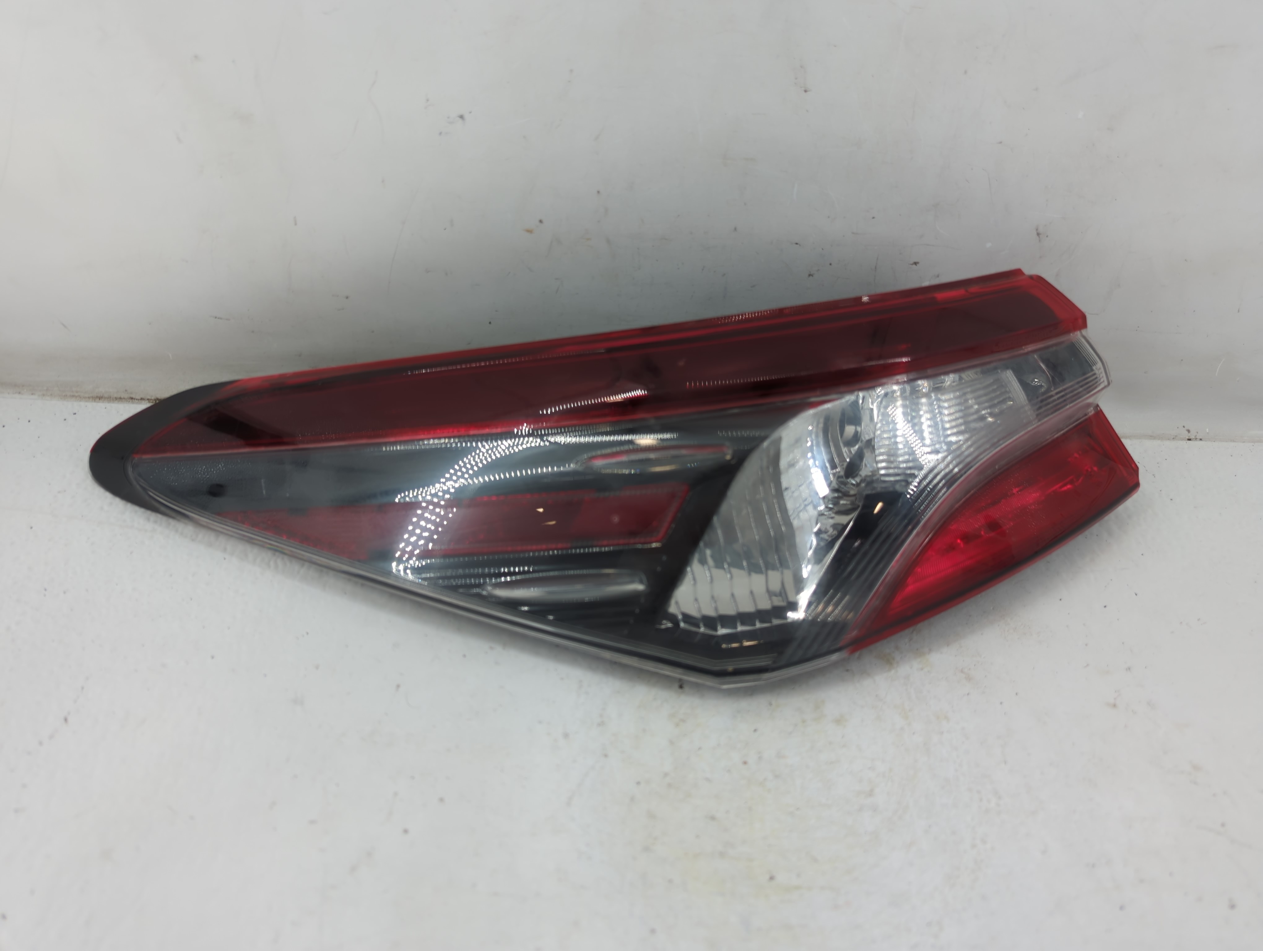 2018-2022 Toyota Camry Driver Left Side Tail Light Taillight Oem 941604 - Oemusedautoparts1.com