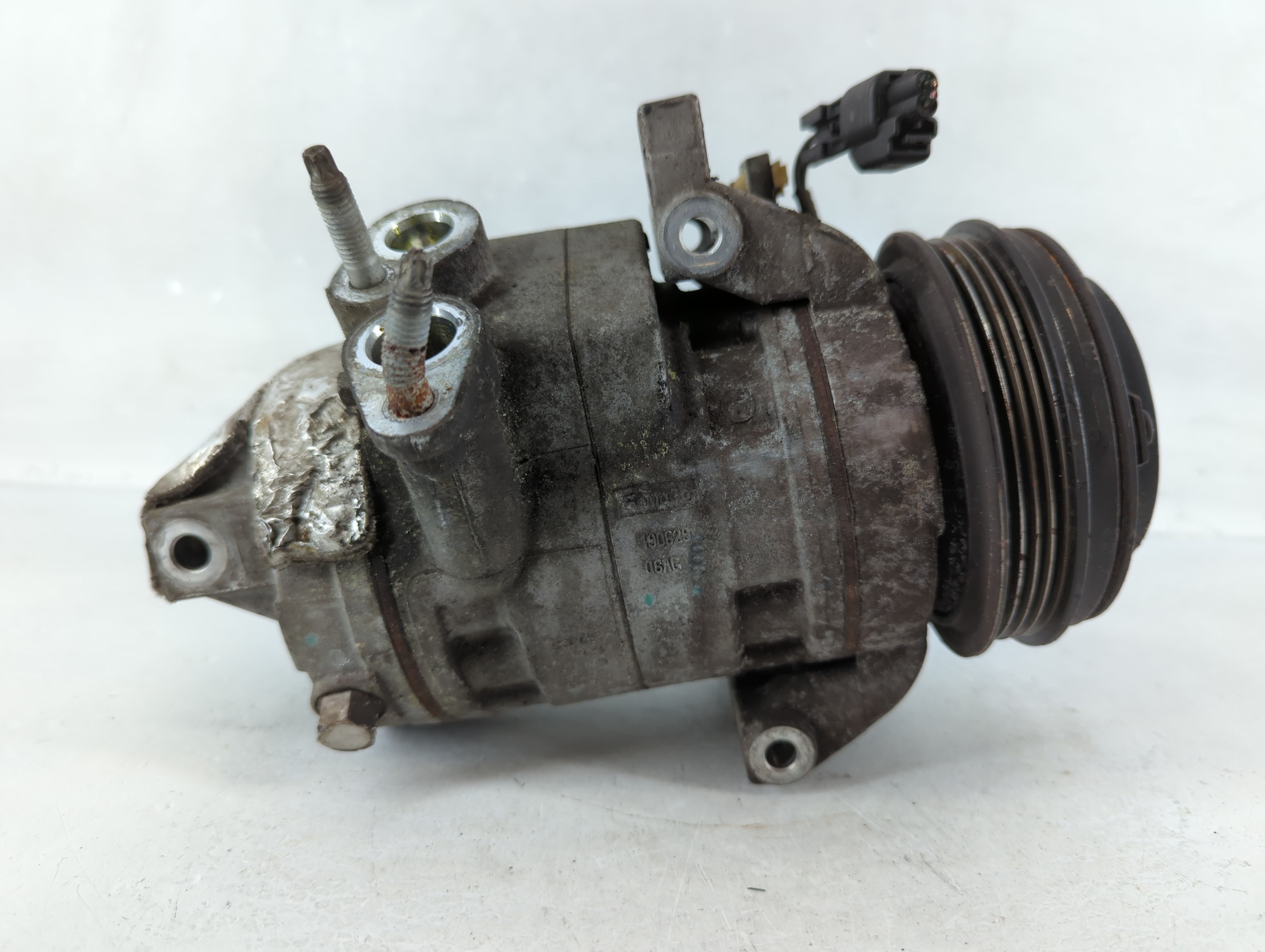 Picture of Lincoln Navigator Air Conditioning A/c Ac Compressor Oem 941607