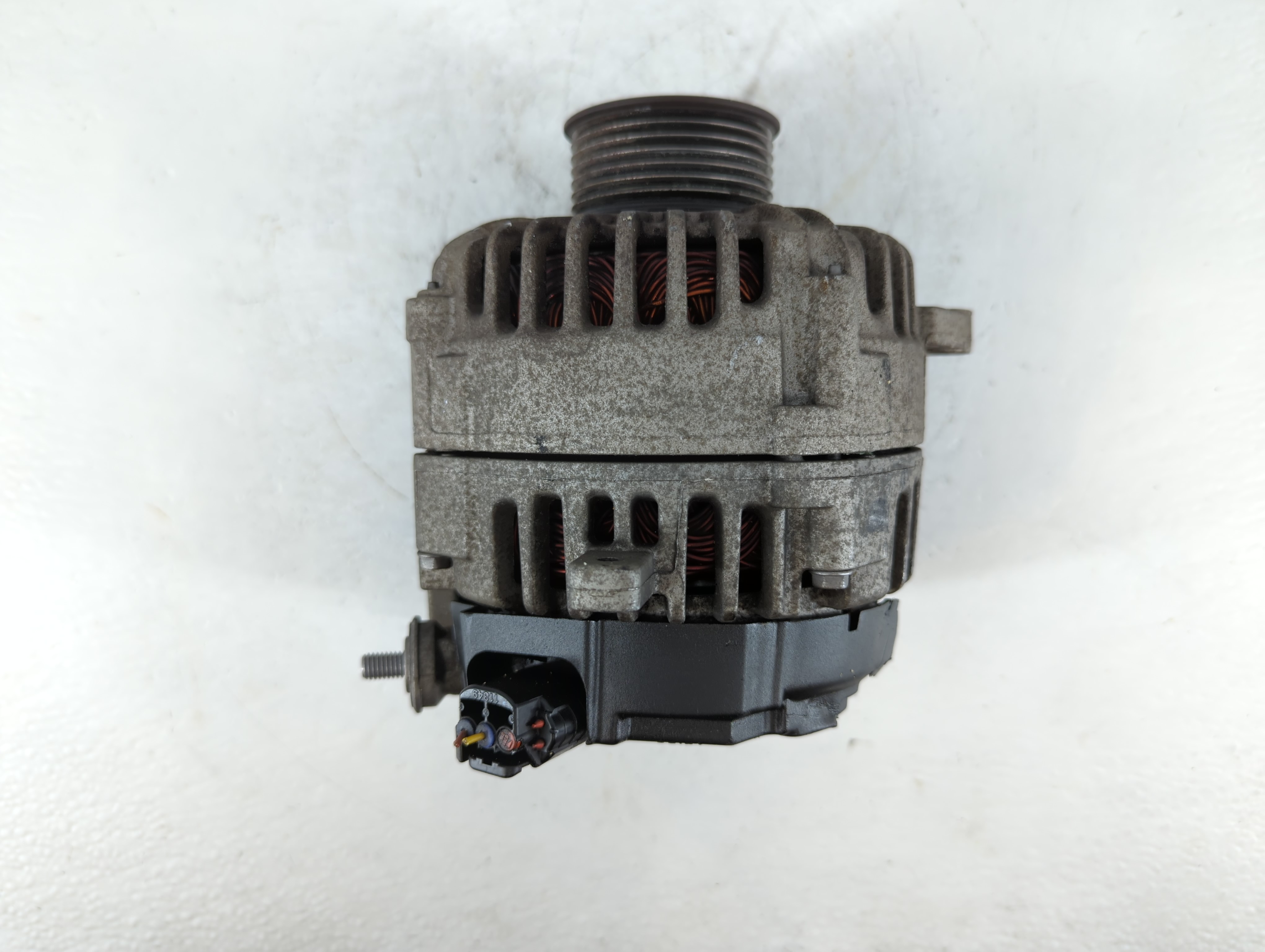 Picture of 2012-2020 Nissan Nv2500 Alternator Generator Charging Assembly Engine Oem 941643