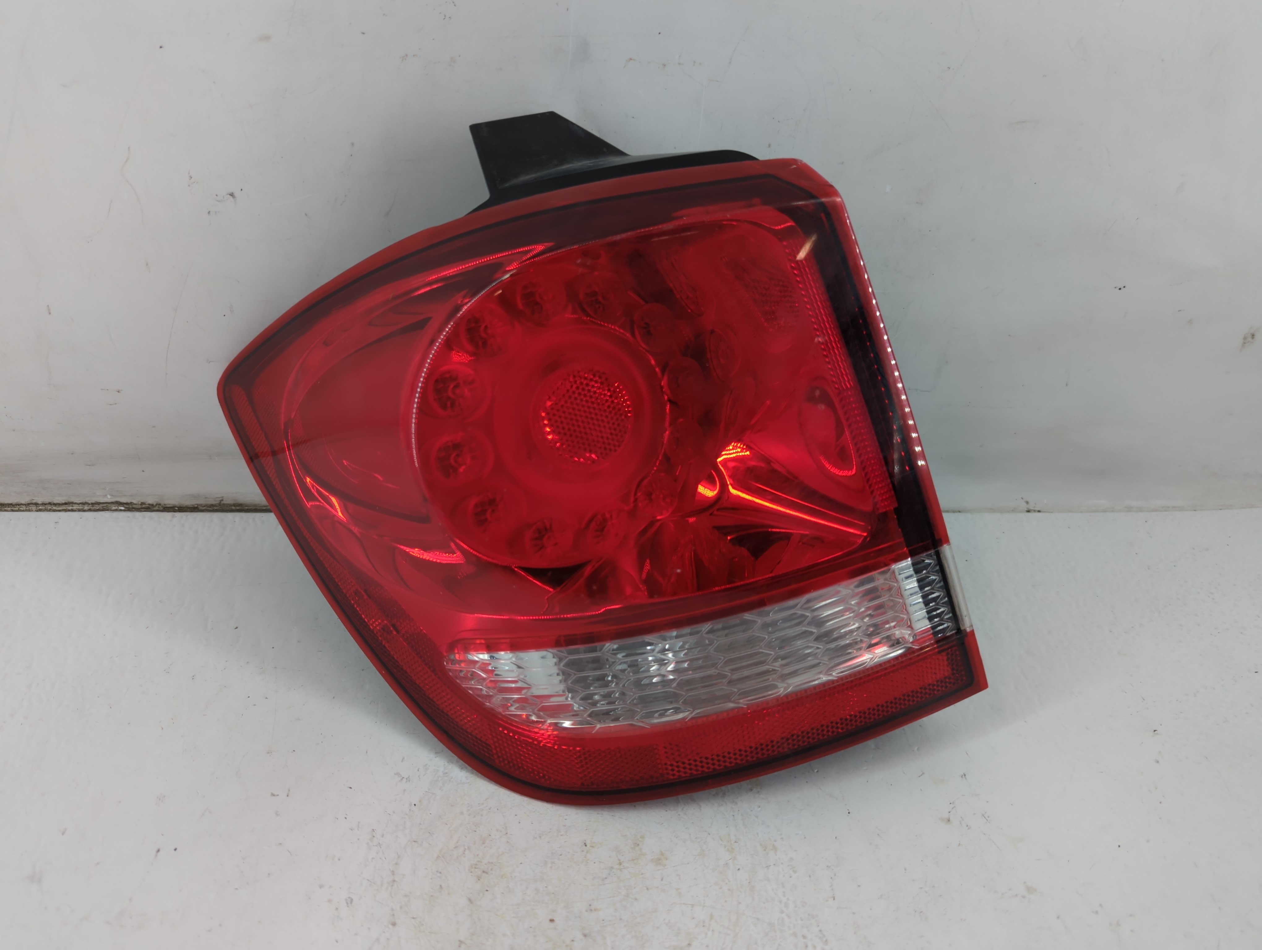 2013 Dodge Journey Driver Left Side Tail Light Taillight Oem 941654 - Oemusedautoparts1.com