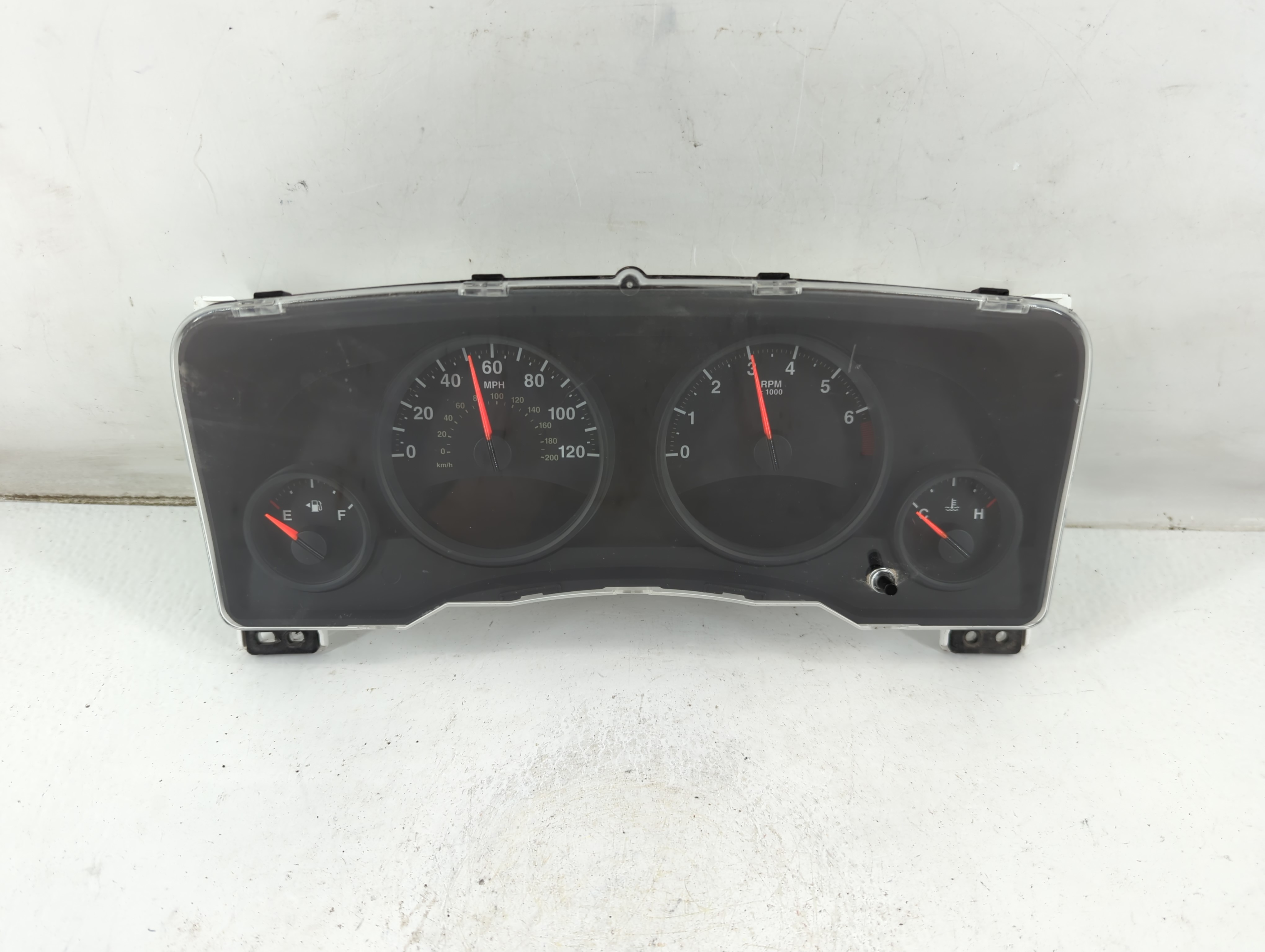 2011-2012 Jeep Compass Speedometer Instrument Cluster Gauges 68080402ac 941675 - Oemusedautoparts1.com