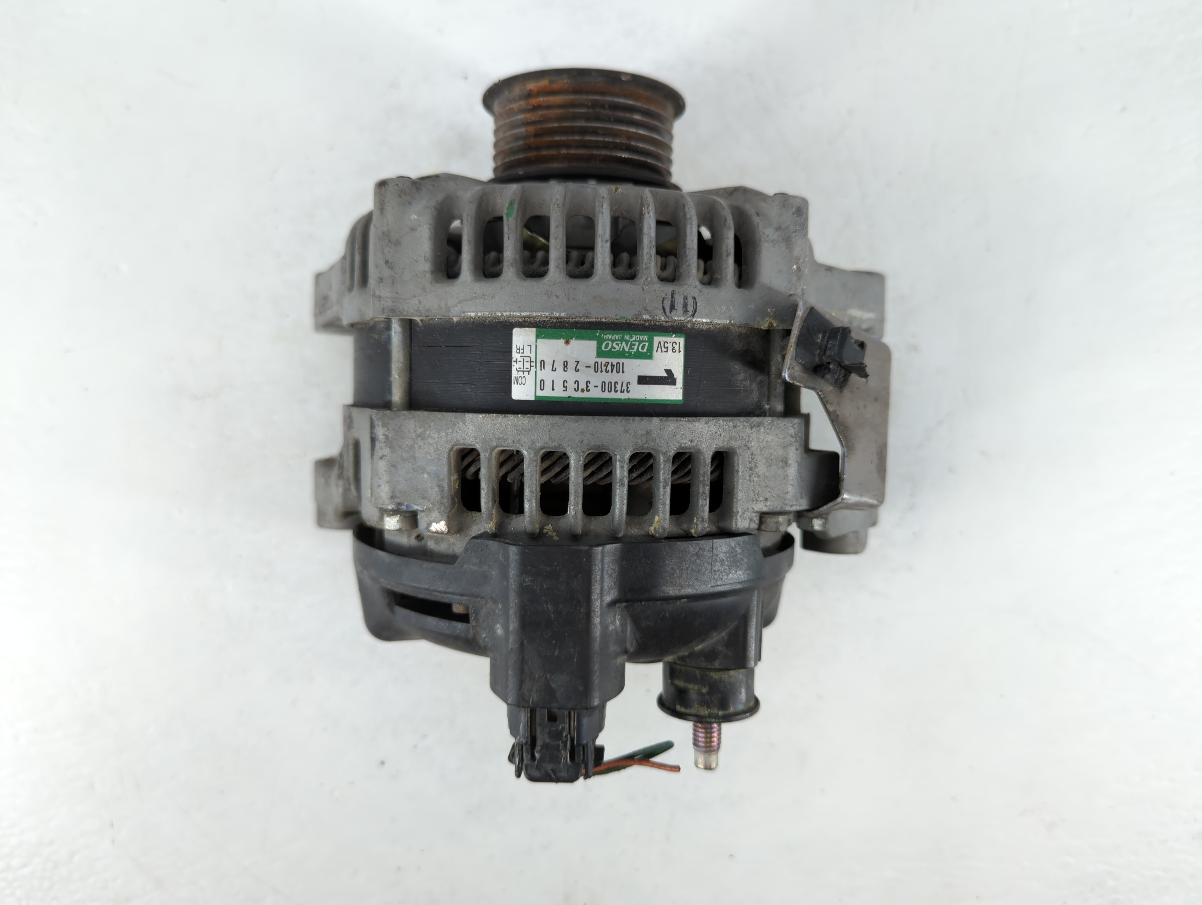 Picture of 2014-2016 Kia Cadenza Alternator Generator Charging Assembly Engine Oem 941683