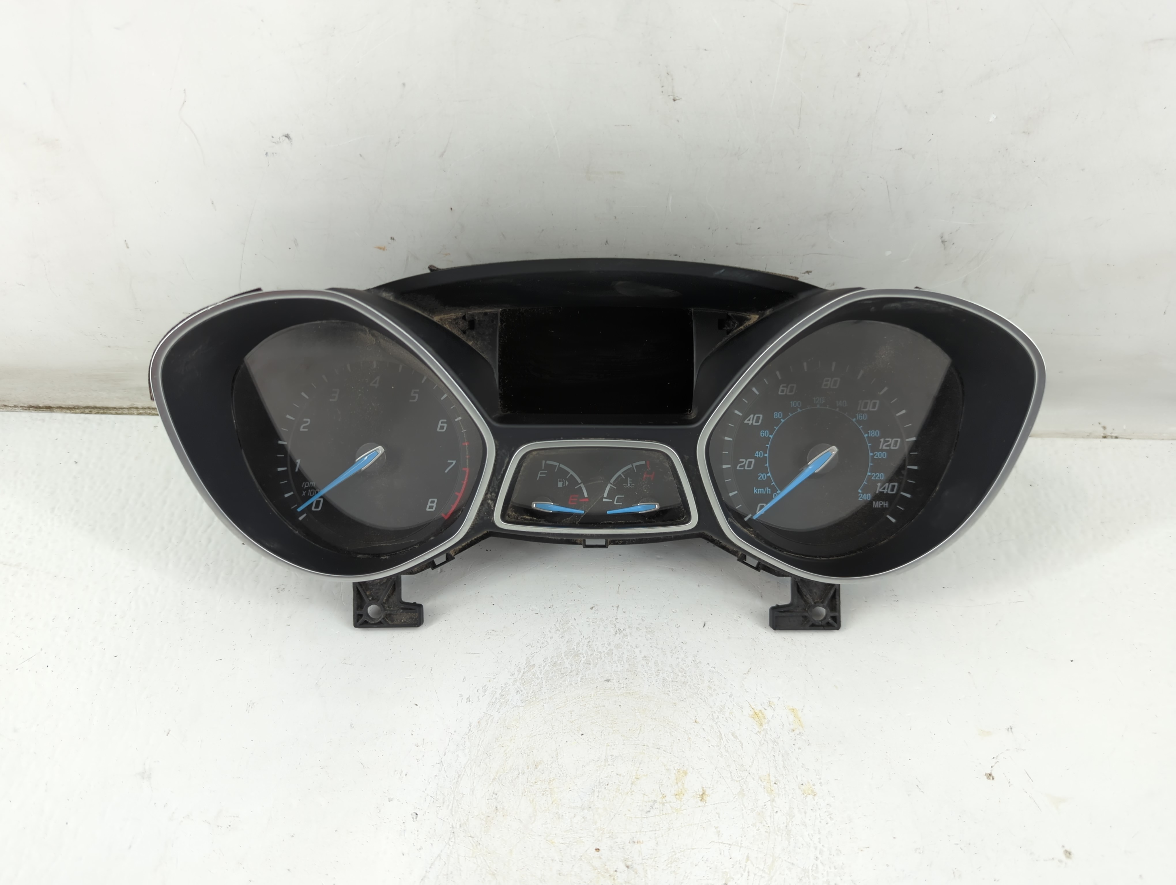 2013-2014 Ford Focus Speedometer Instrument Cluster Gauges Cm5t-10849-ctf 942603 - Oemusedautoparts1.com