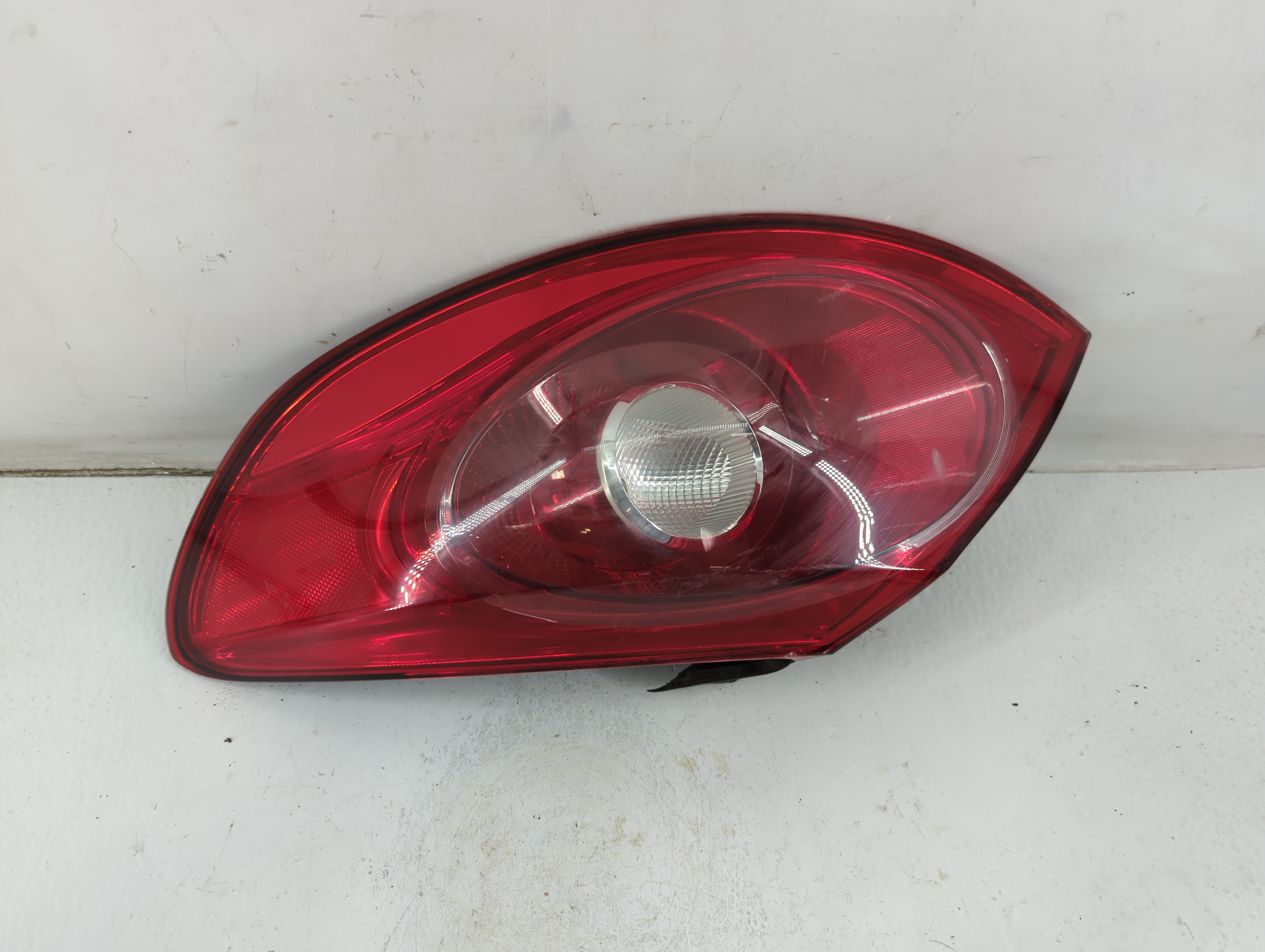 2009-2012 Volkswagen Cc Passenger Right Side Tail Light Taillight Oem 942613 - Oemusedautoparts1.com