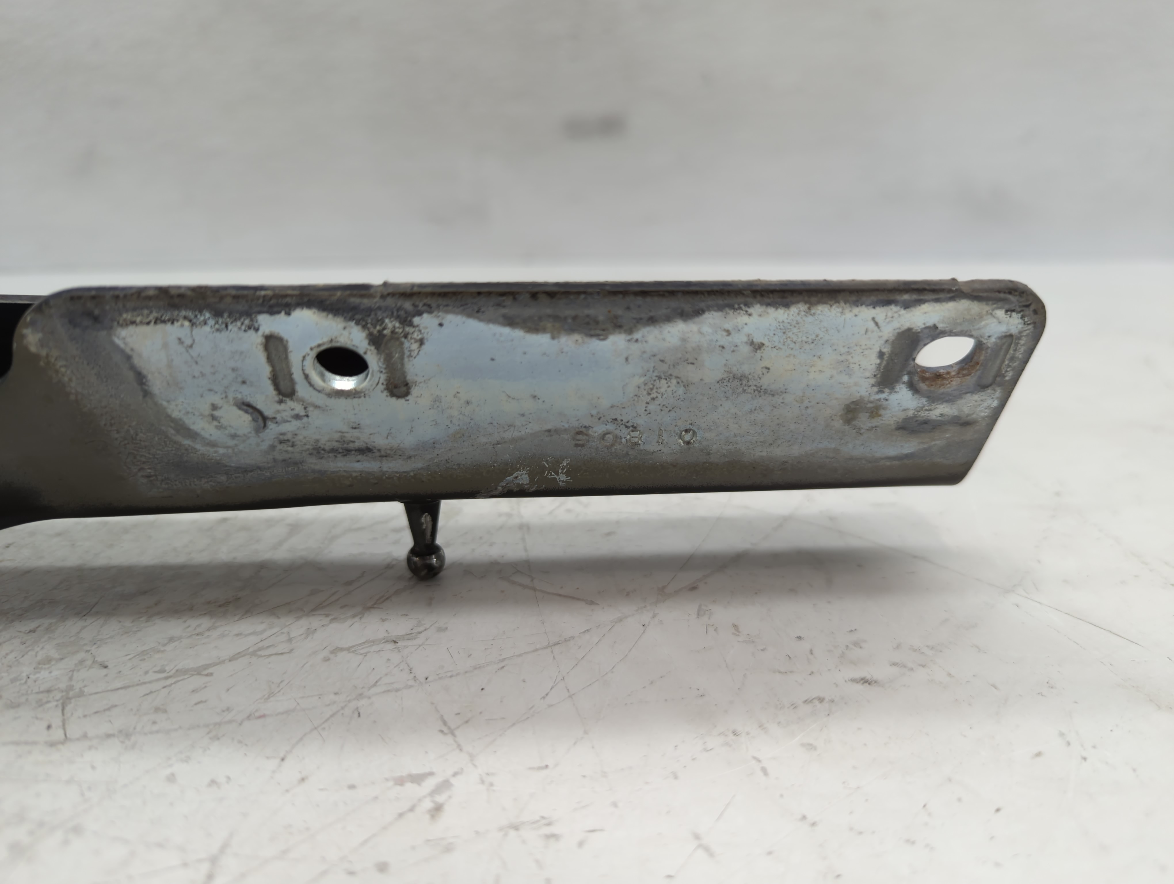 Picture of 2005 Ford F-150 Driver Left Hood Hinge 946834