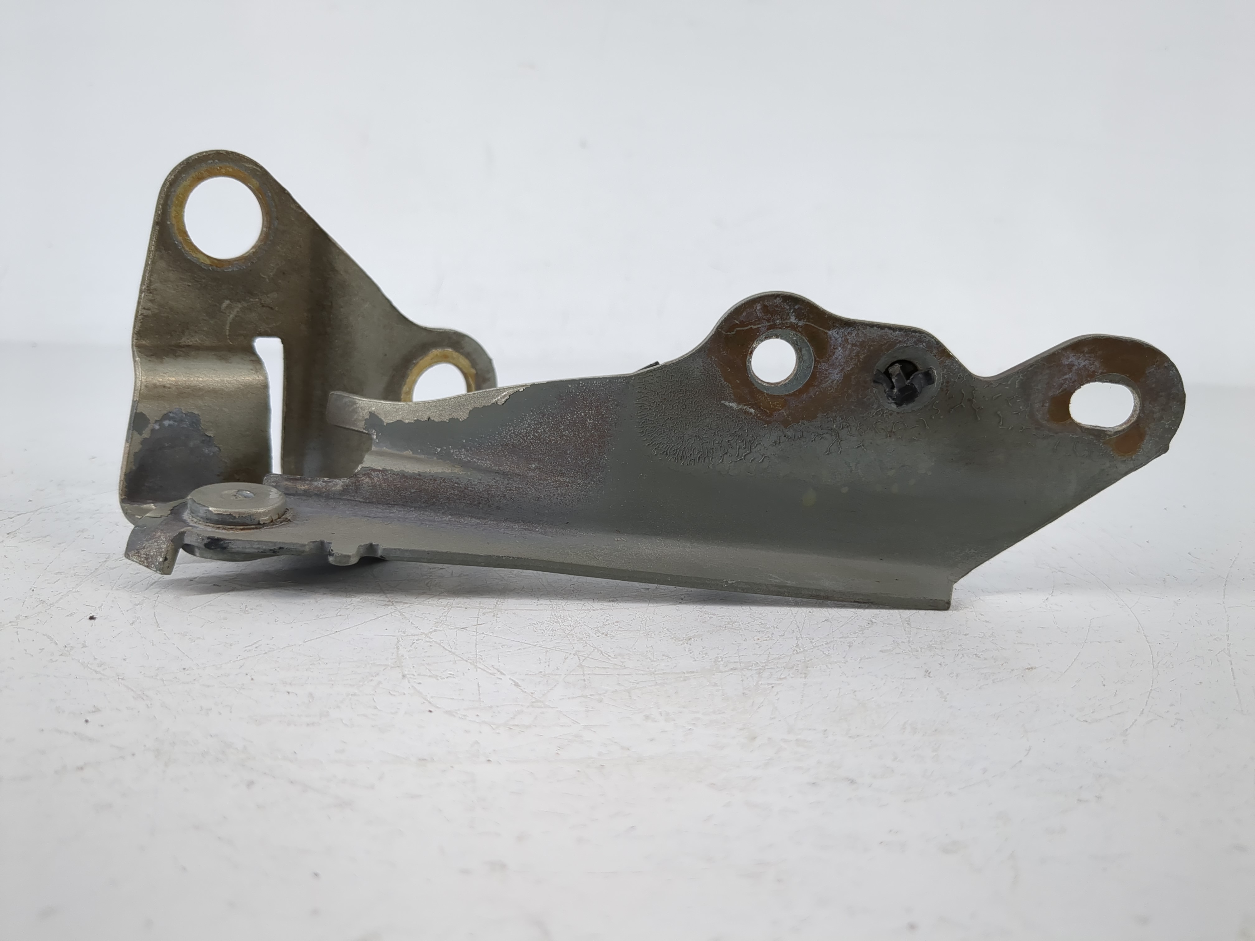 Picture of 2004 Ford Escape Passenger Hood Hinge 947356