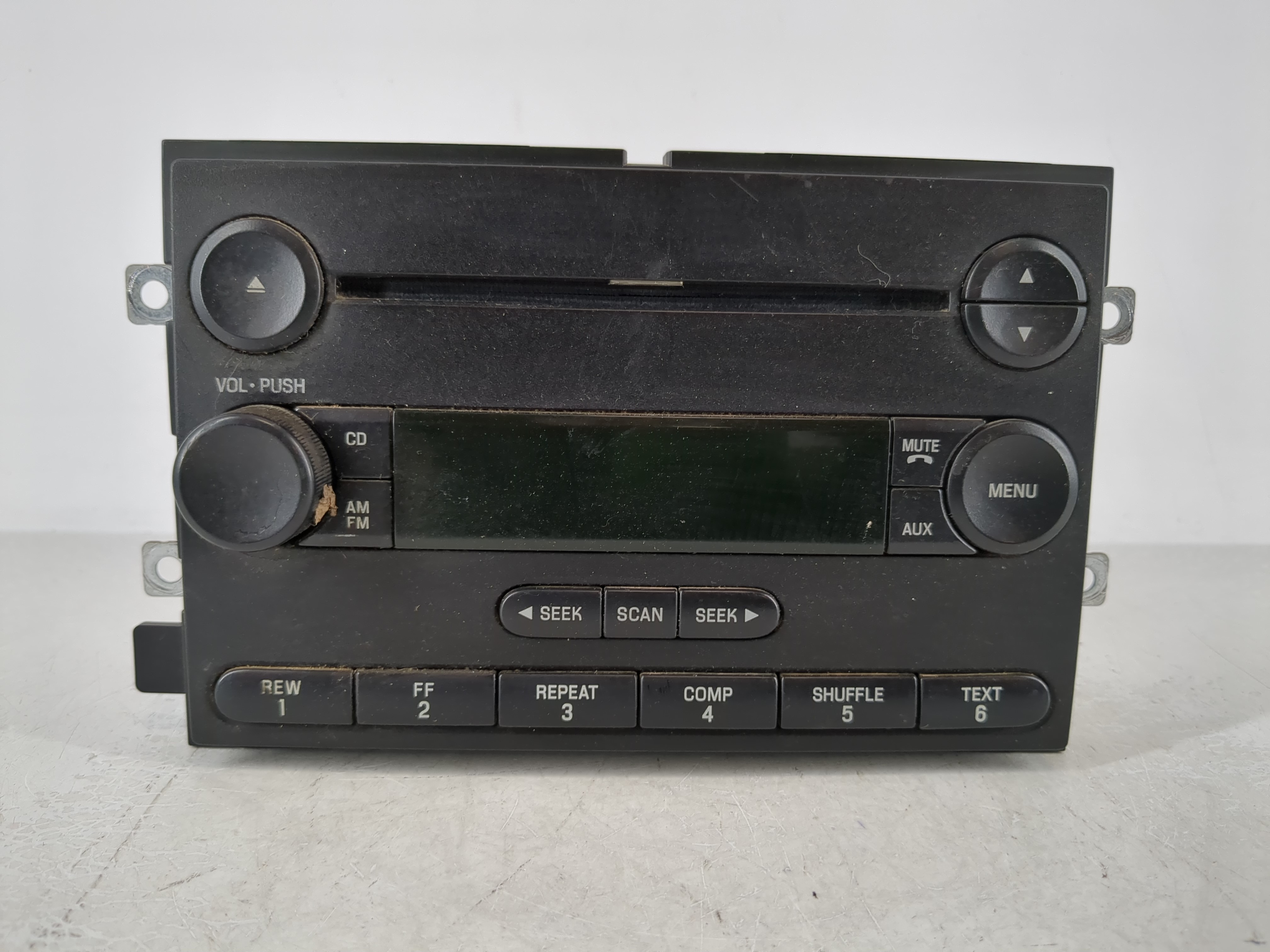 Picture of 2005-2006 Ford F-150 Am Fm Cd Player Radio Receiver 948005