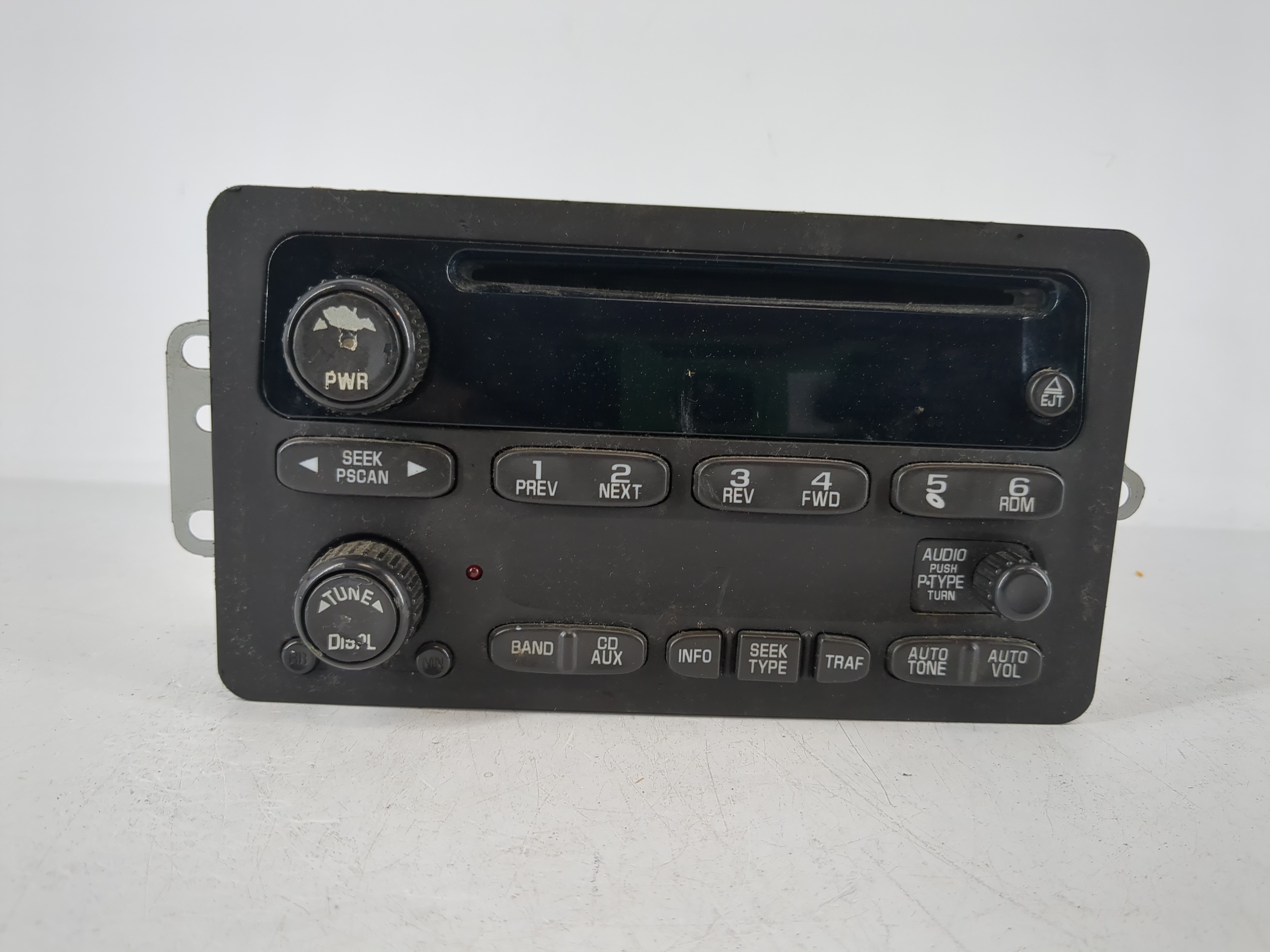 2002-2005 Chevrolet Monte Carlo Am Fm Cd Player Radio Receiver 948445 - Oemusedautoparts1.com