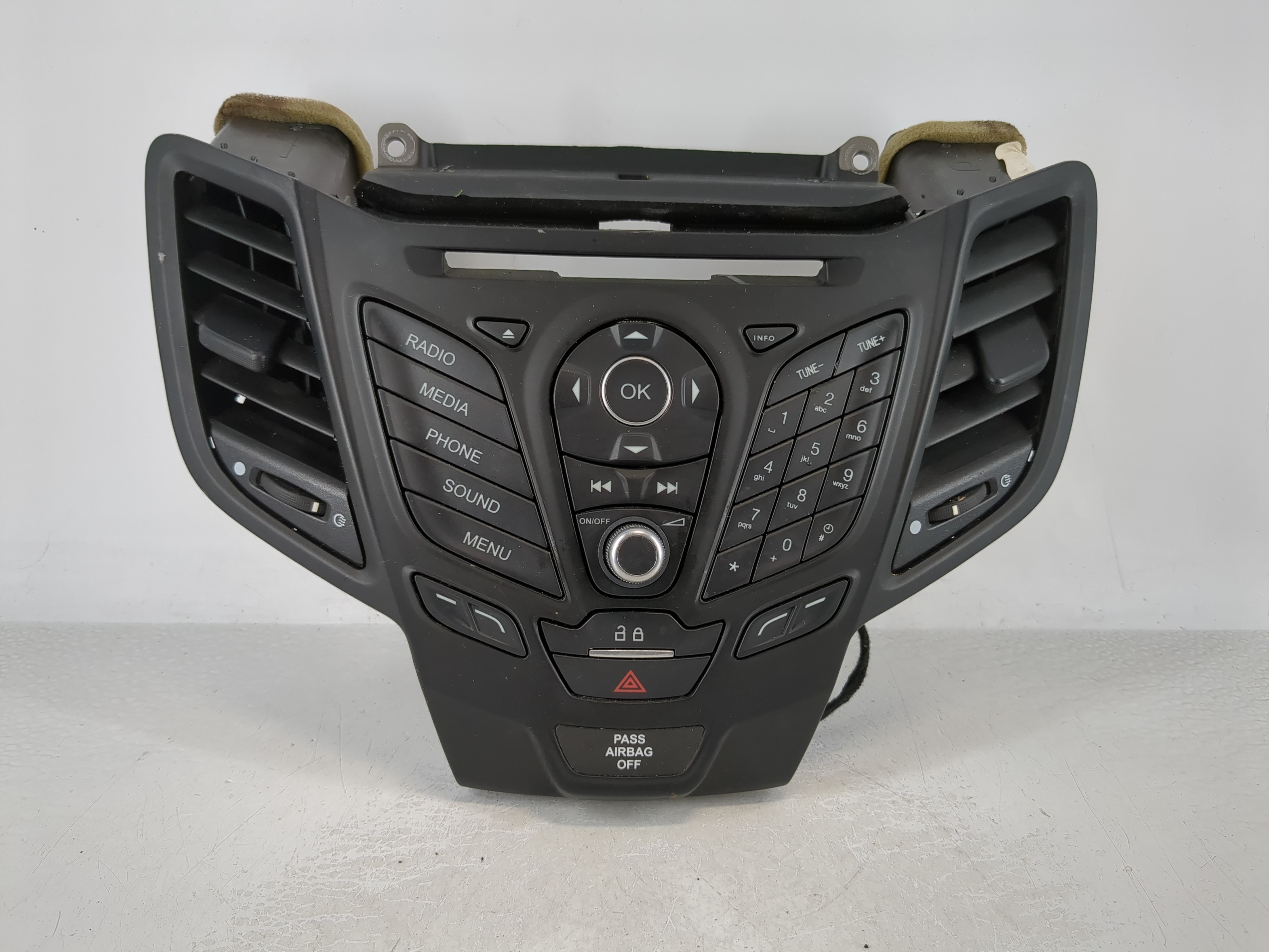 Picture of 2014-2016 Ford Fiesta Radio Control Panel 948596