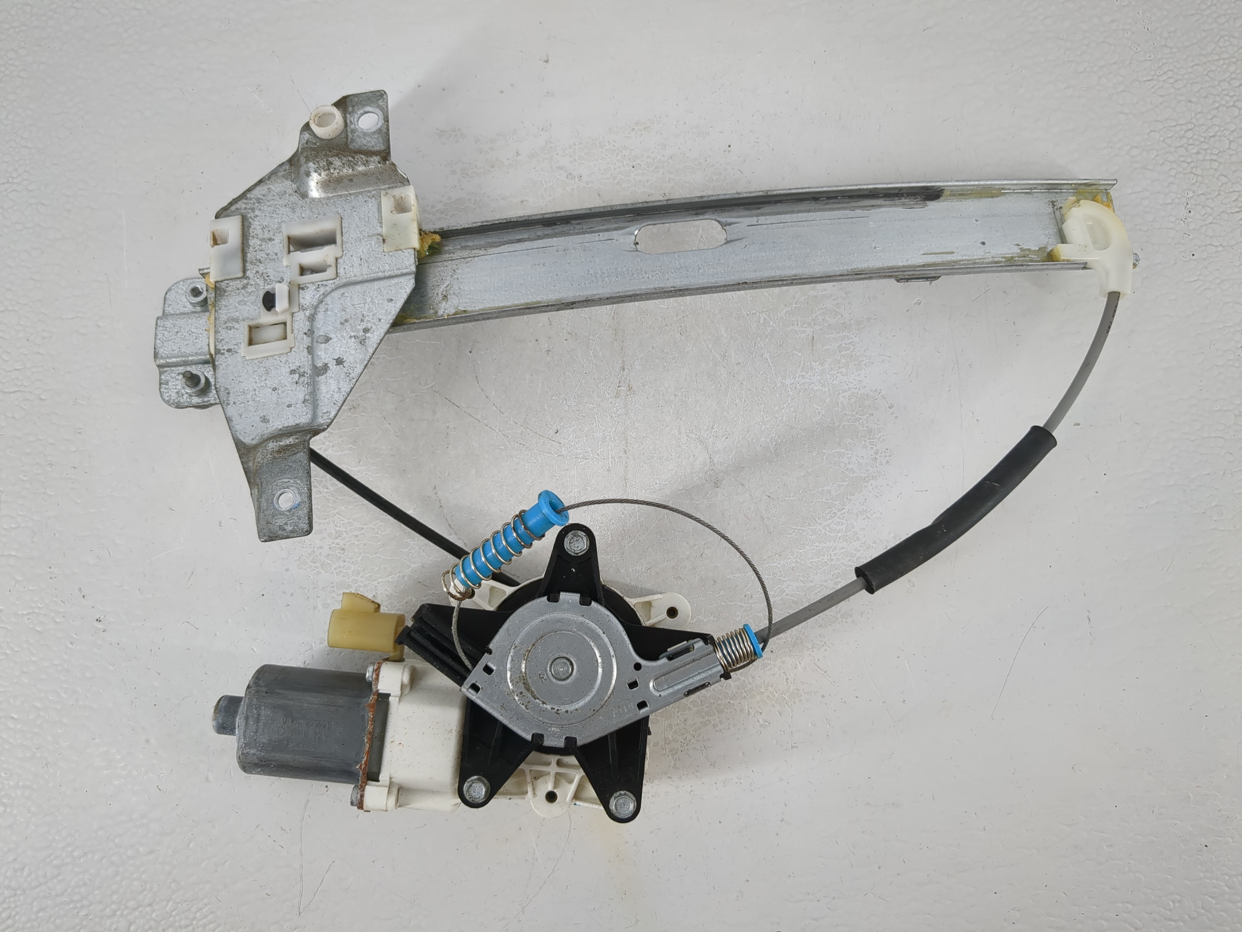 Picture of 2006-2016 Chevrolet Impala Passenger Rear Right Power Window Motor 951163