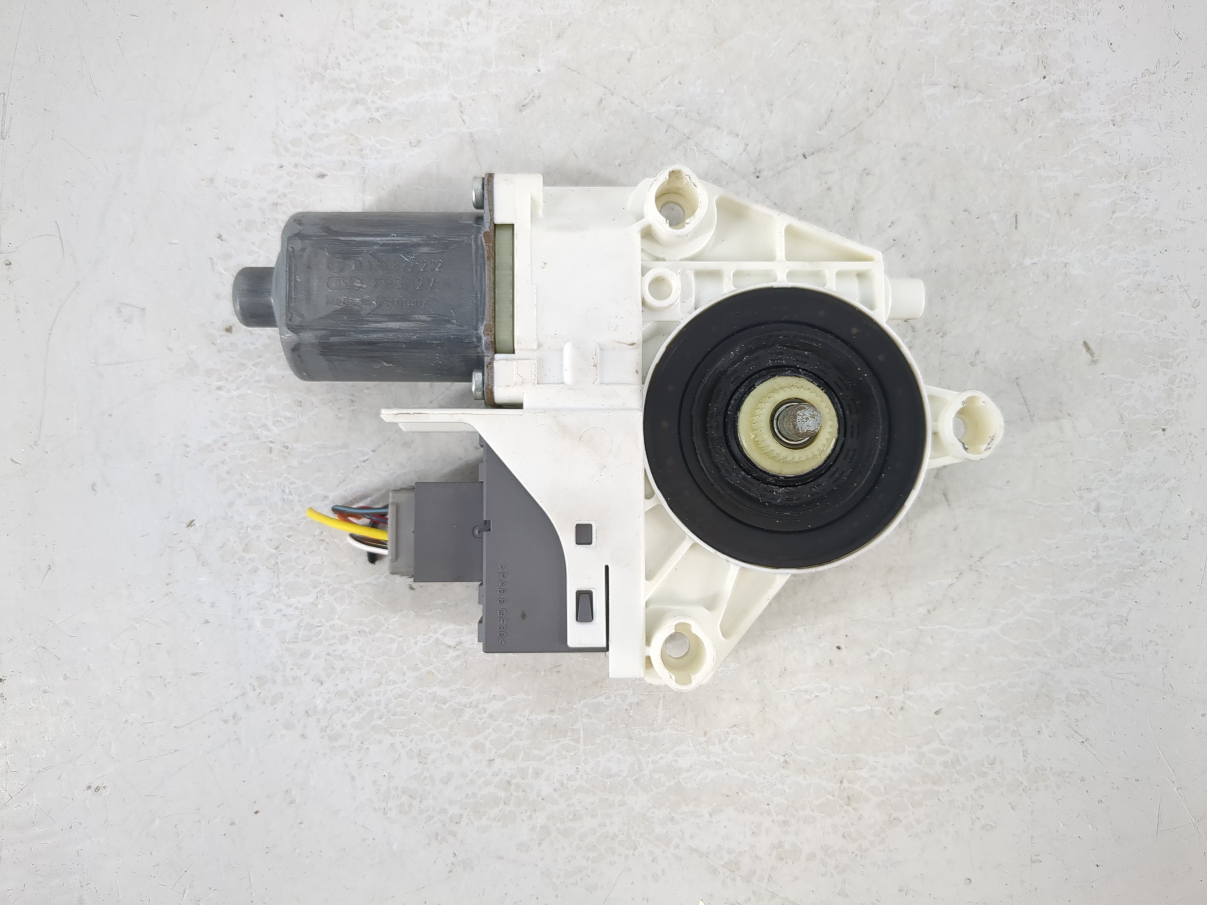 Picture of 2005-2007 Ford Freestyle Driver Front Left Power Window Motor 951230