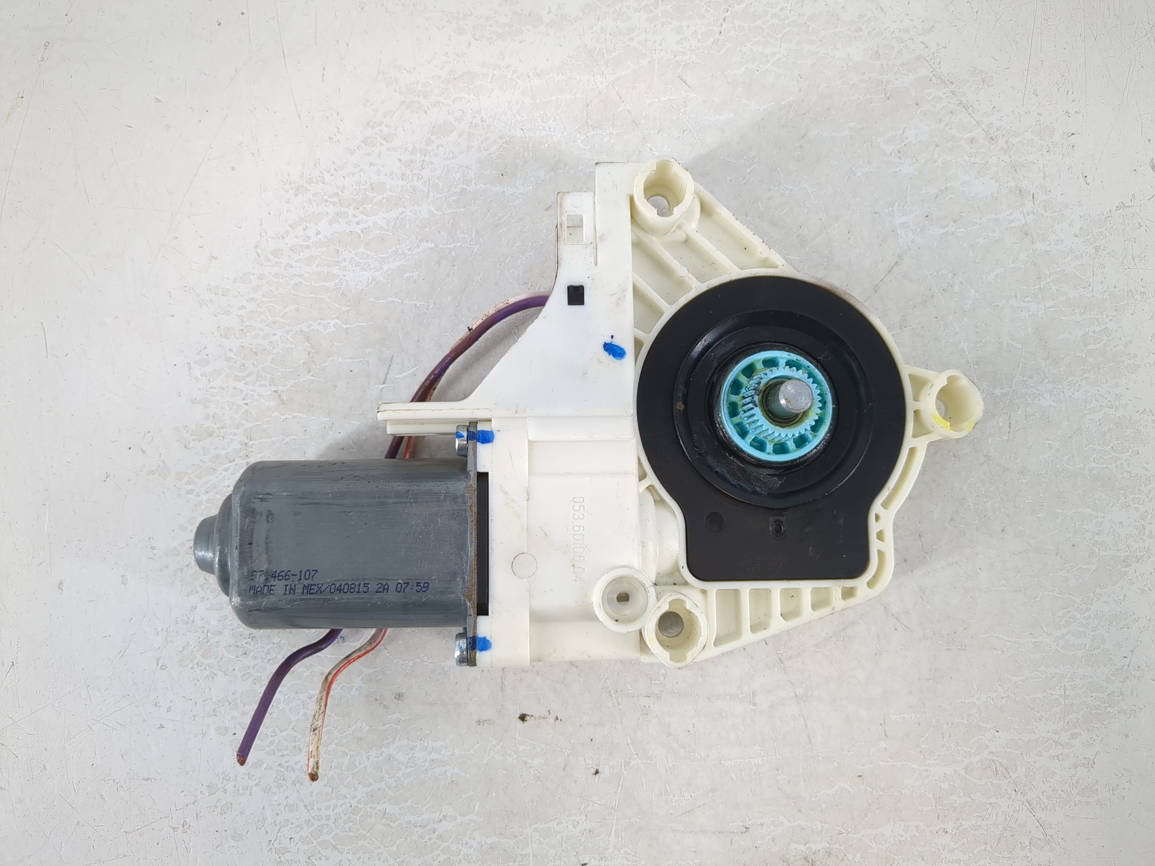 Picture of 2011-2019 Ford Fiesta Passenger Front Right Power Window Motor 951659