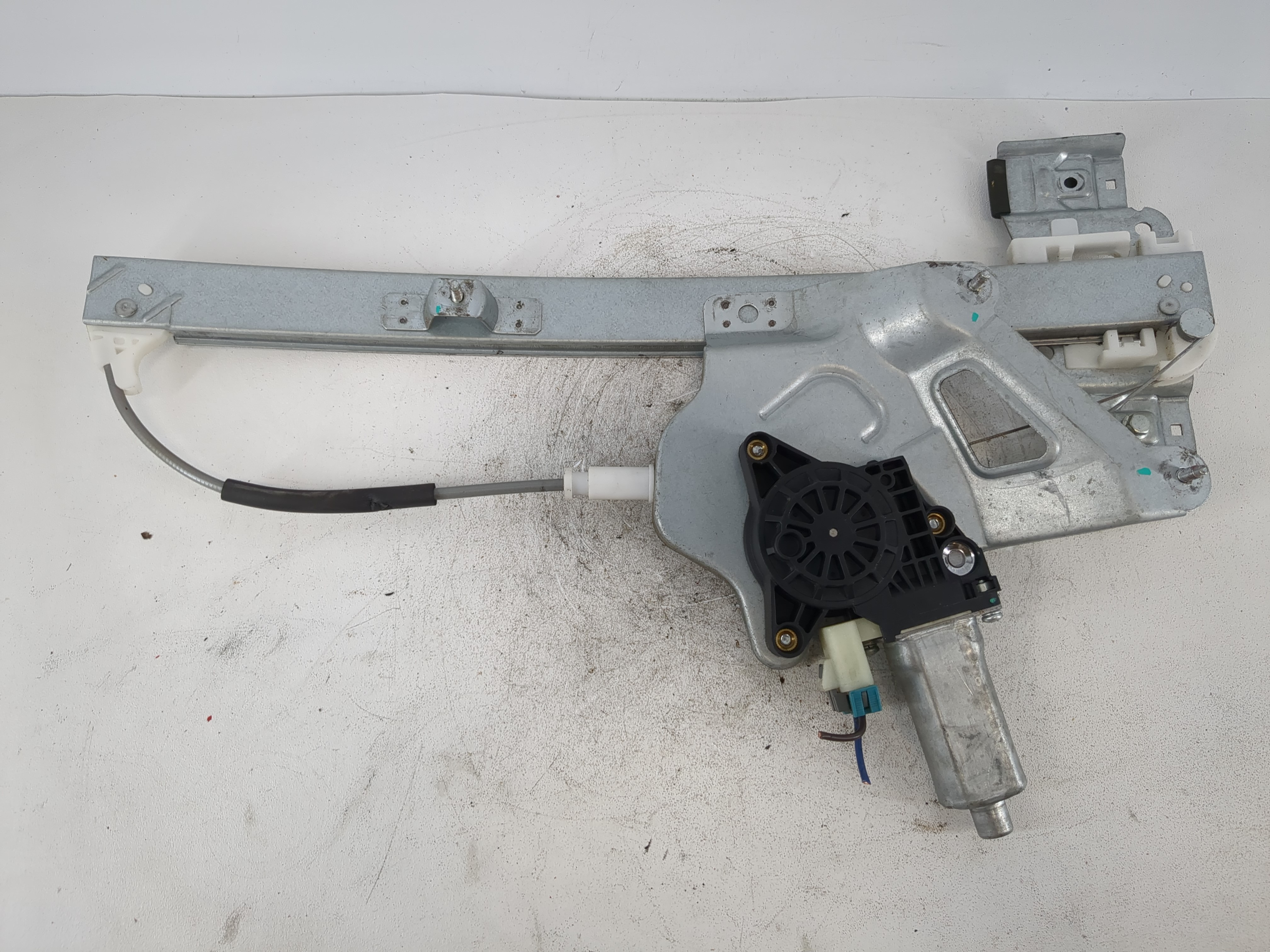 Picture of 2000-2002 Buick Lesabre Passenger Front Right Power Window Motor 951768