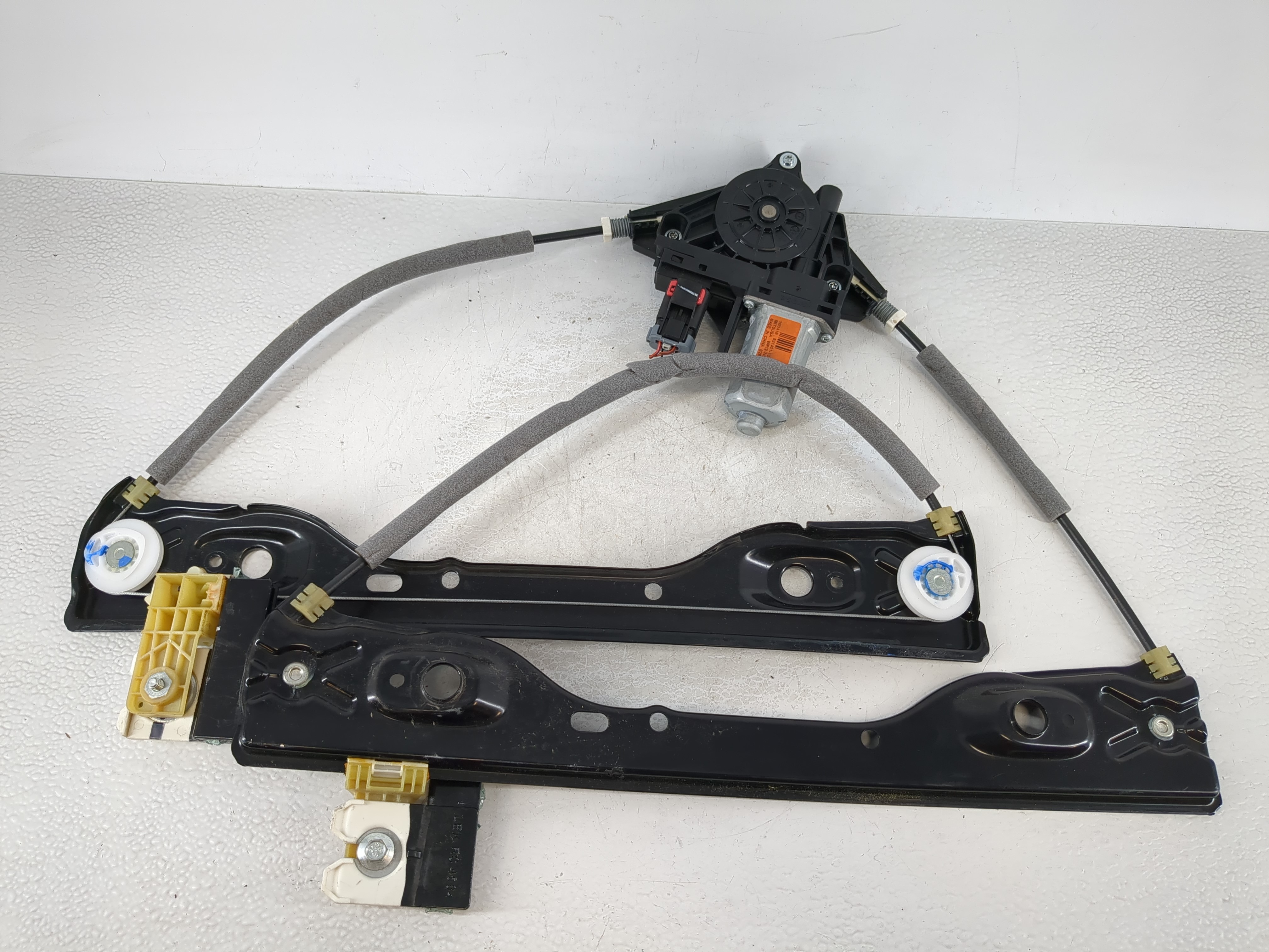Picture of 2014-2021 Jeep Cherokee Passenger Front Right Power Window Motor 951991