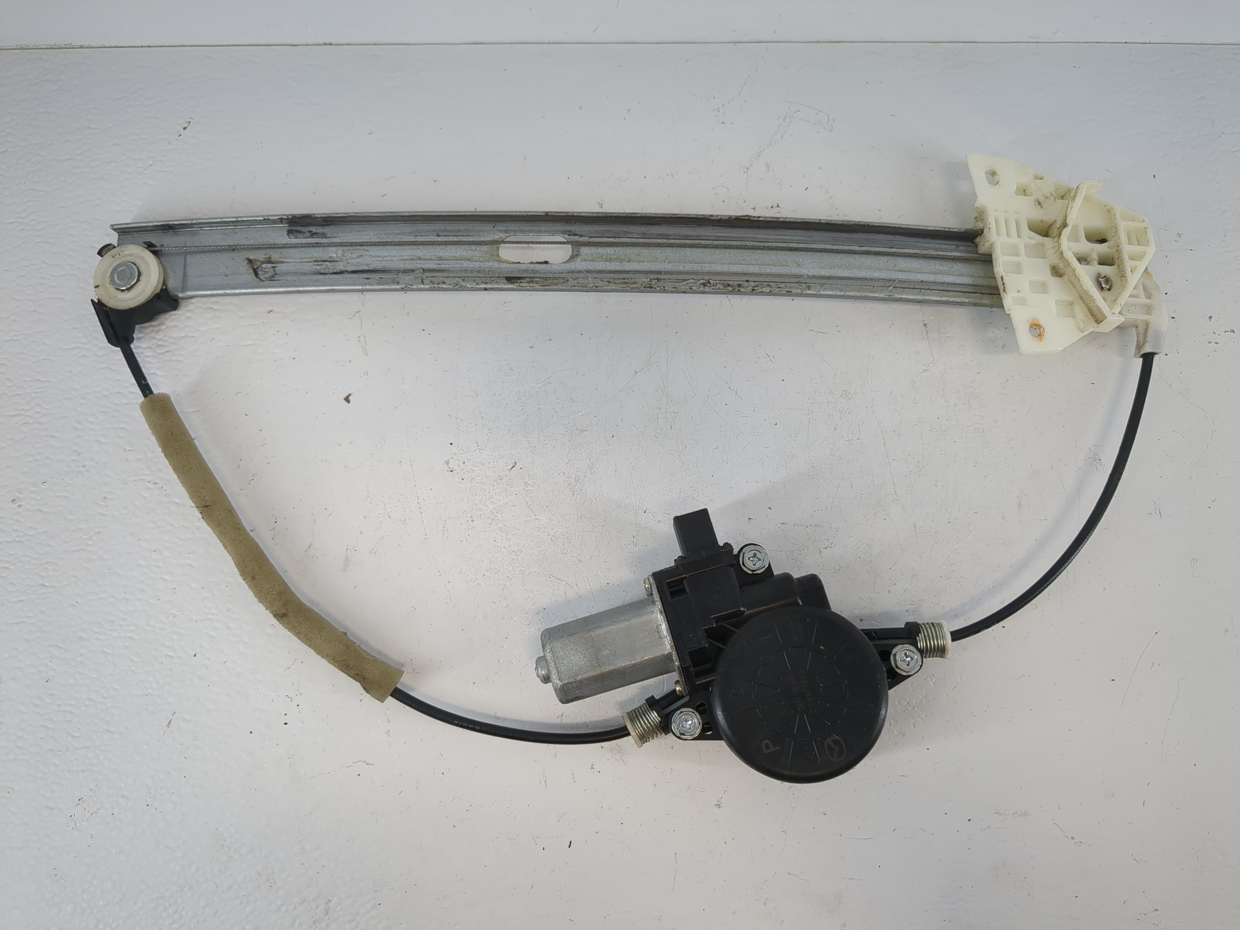 Picture of 2010-2013 Mazda 3 Driver Front Left Power Window Motor 952050