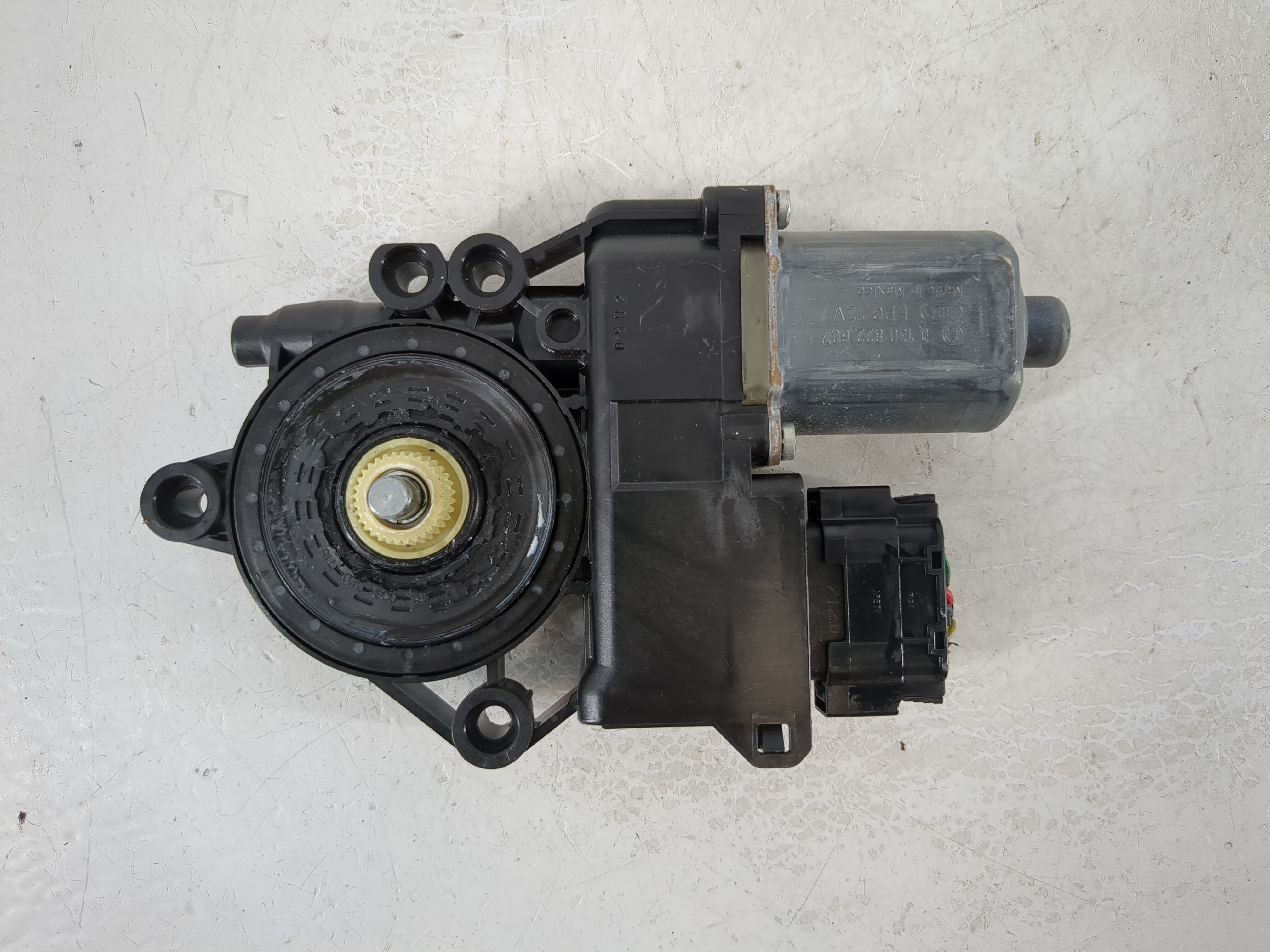 Picture of 2011-2014 Hyundai Sonata Driver Front Left Power Window Motor 952157