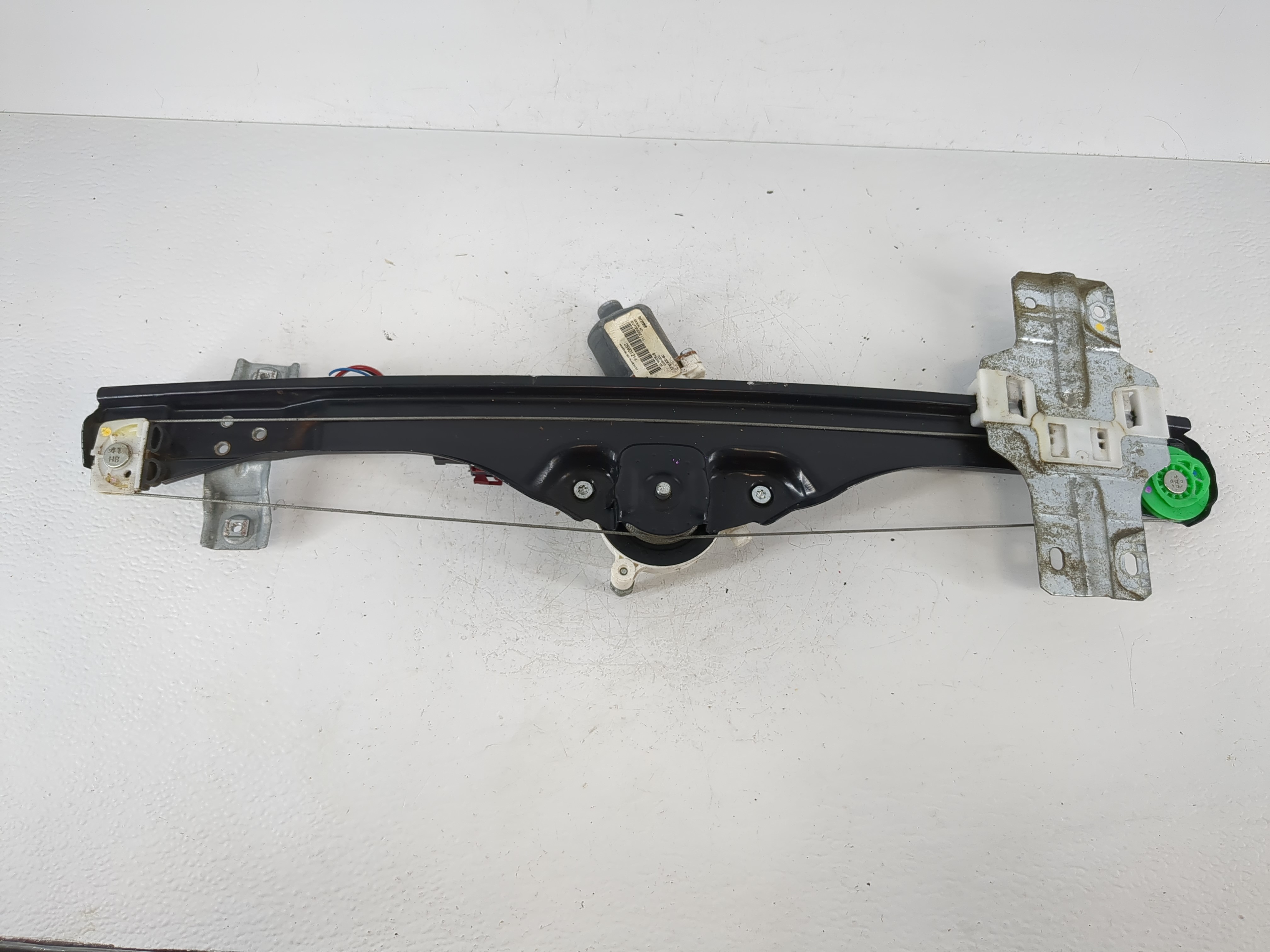 2007-2012 Gmc Acadia Driver Front Left Power Window Motor 952201 - Oemusedautoparts1.com