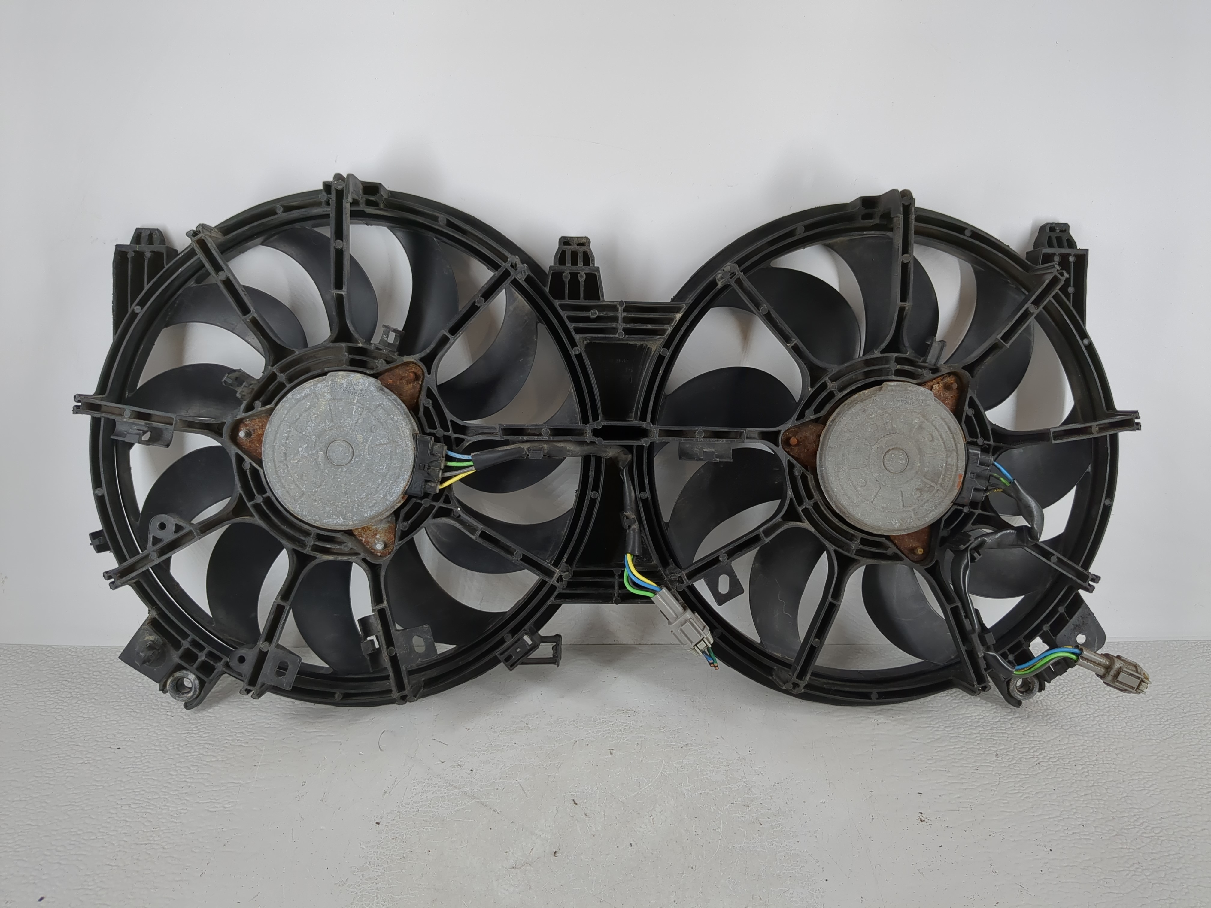 Picture of 2013-2015 Nissan Altima Electric Radiator Cooling Fan Motor Assembly 955491