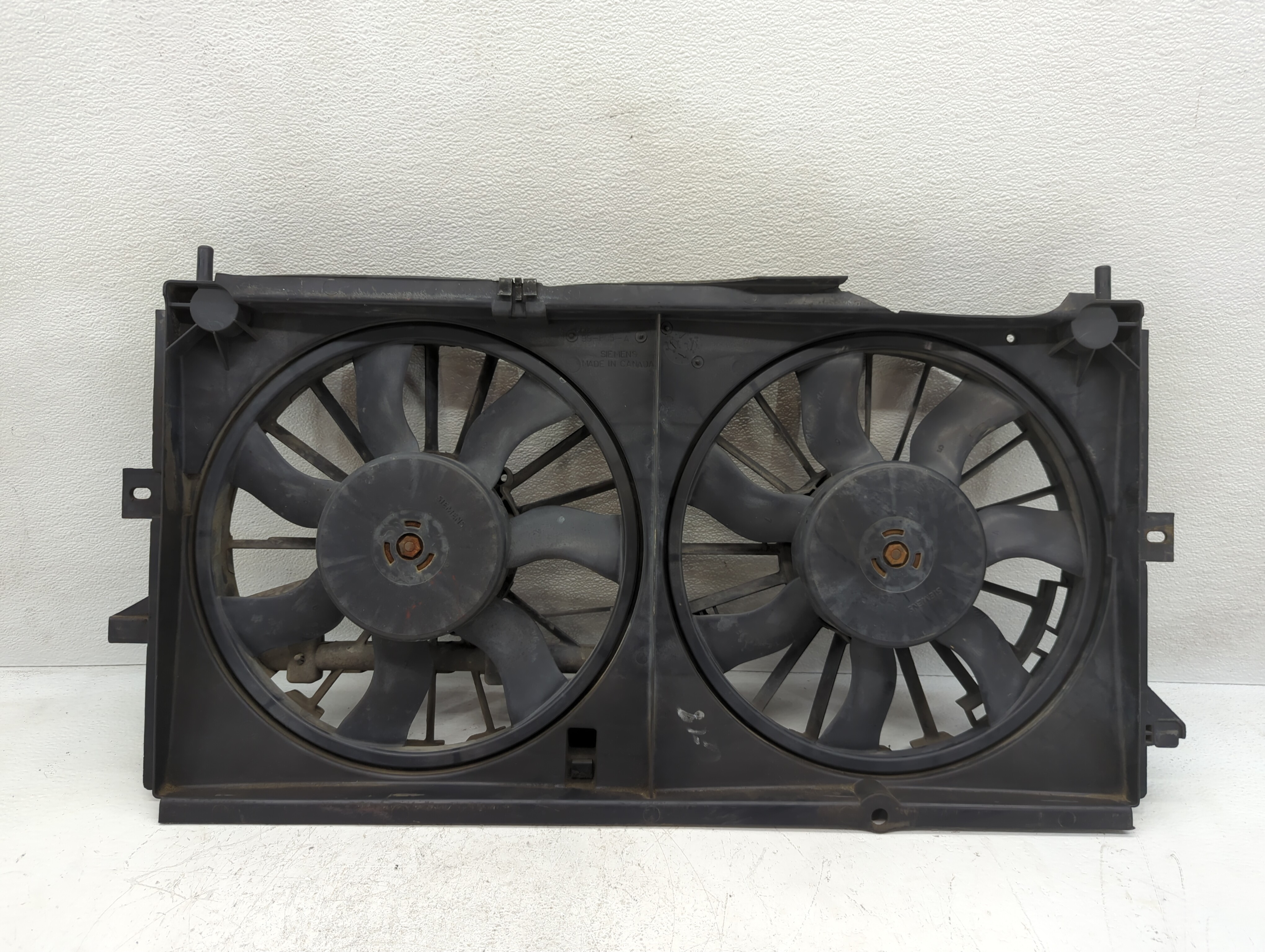 Picture of 2008-2017 Buick Enclave Electric Radiator Cooling Fan Motor Assembly 955551