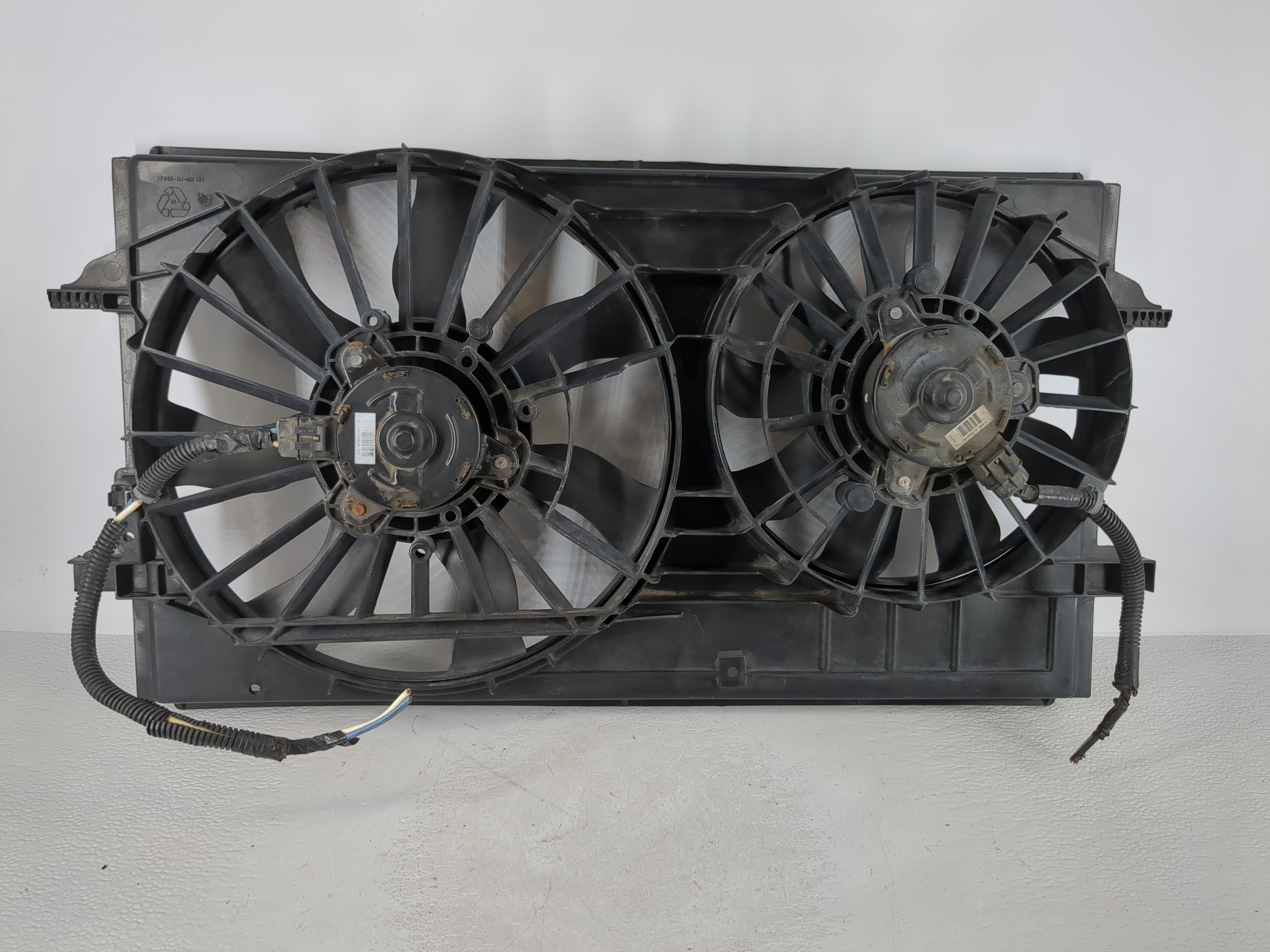 Picture of 2004-2012 Chevrolet Malibu Electric Radiator Cooling Fan Motor Assembly 955600