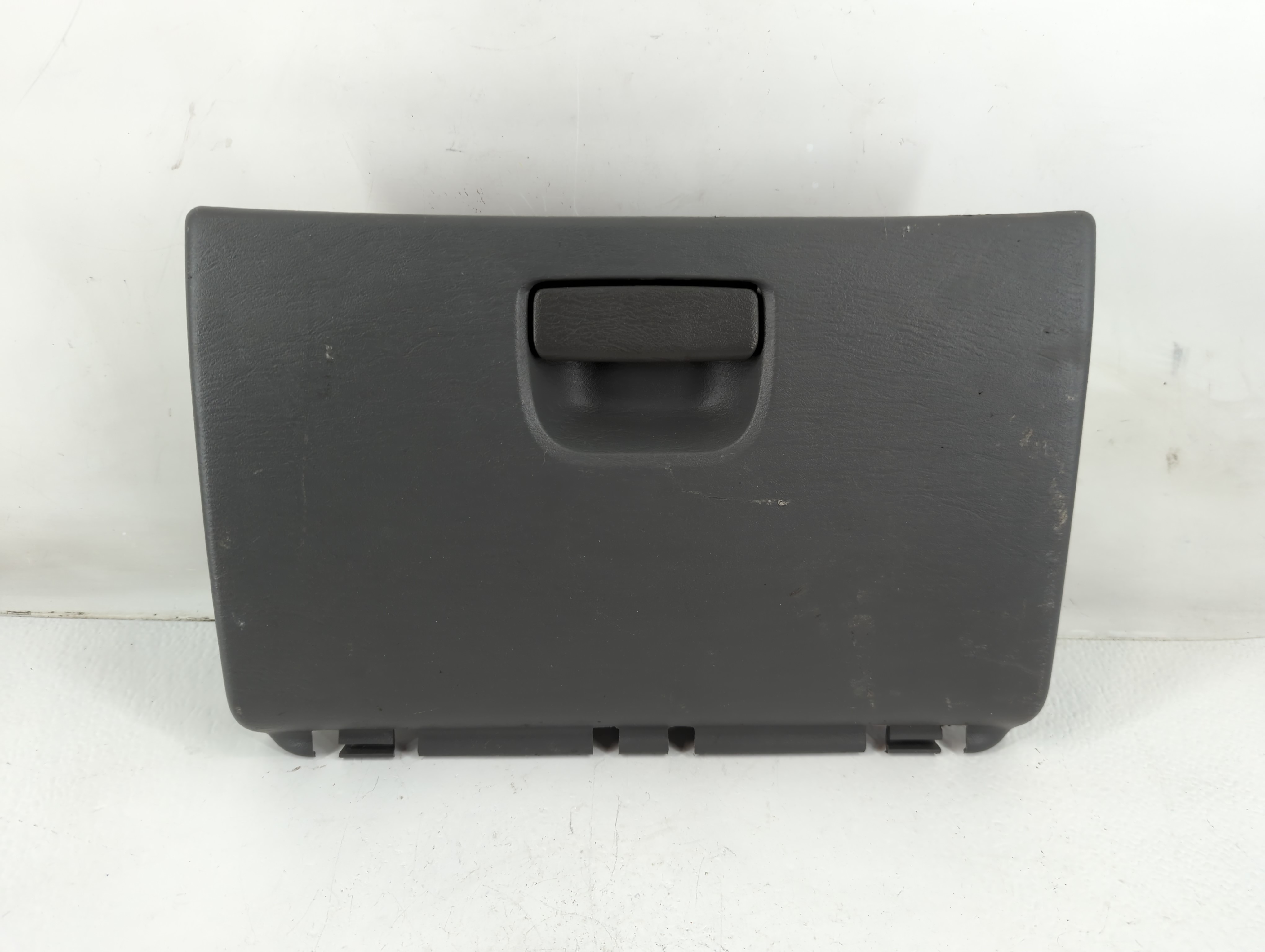 Picture of 2007 Dodge Grand Caravan Passenger Glove Box Door Storage Compartment 956461
