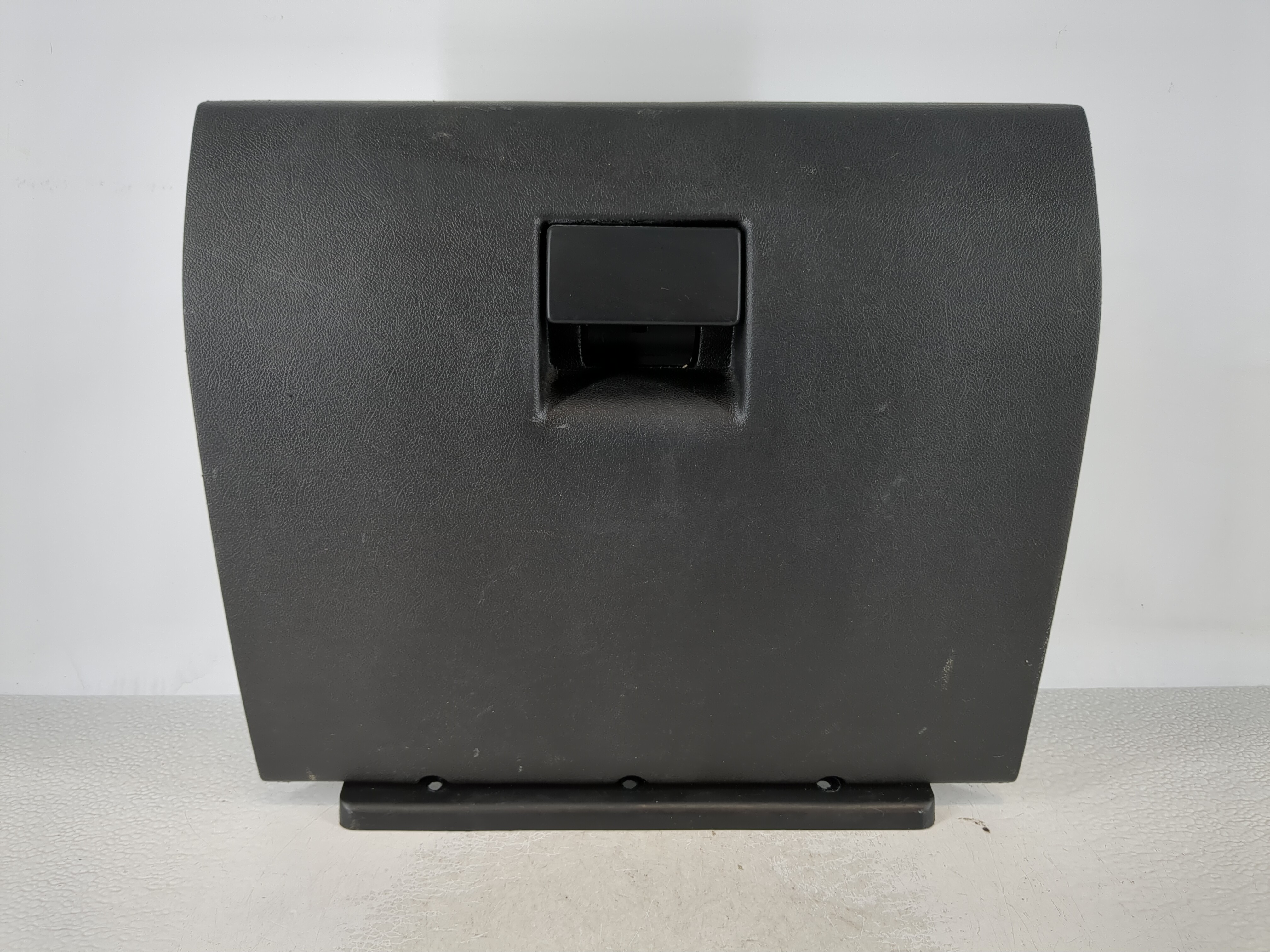 Picture of 2010 Chevrolet Colorado Passenger Glove Box Door Storage Compartment 956624