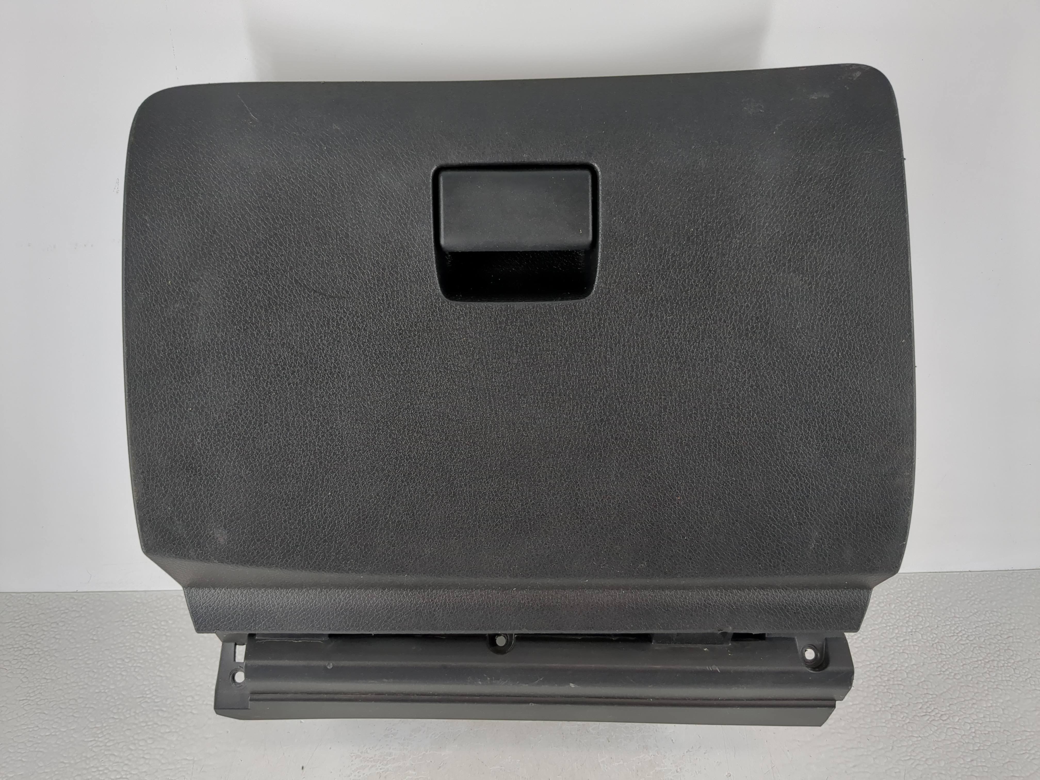 Picture of 2019 Nissan Sentra Passenger Glove Box Door Storage Compartment 956667
