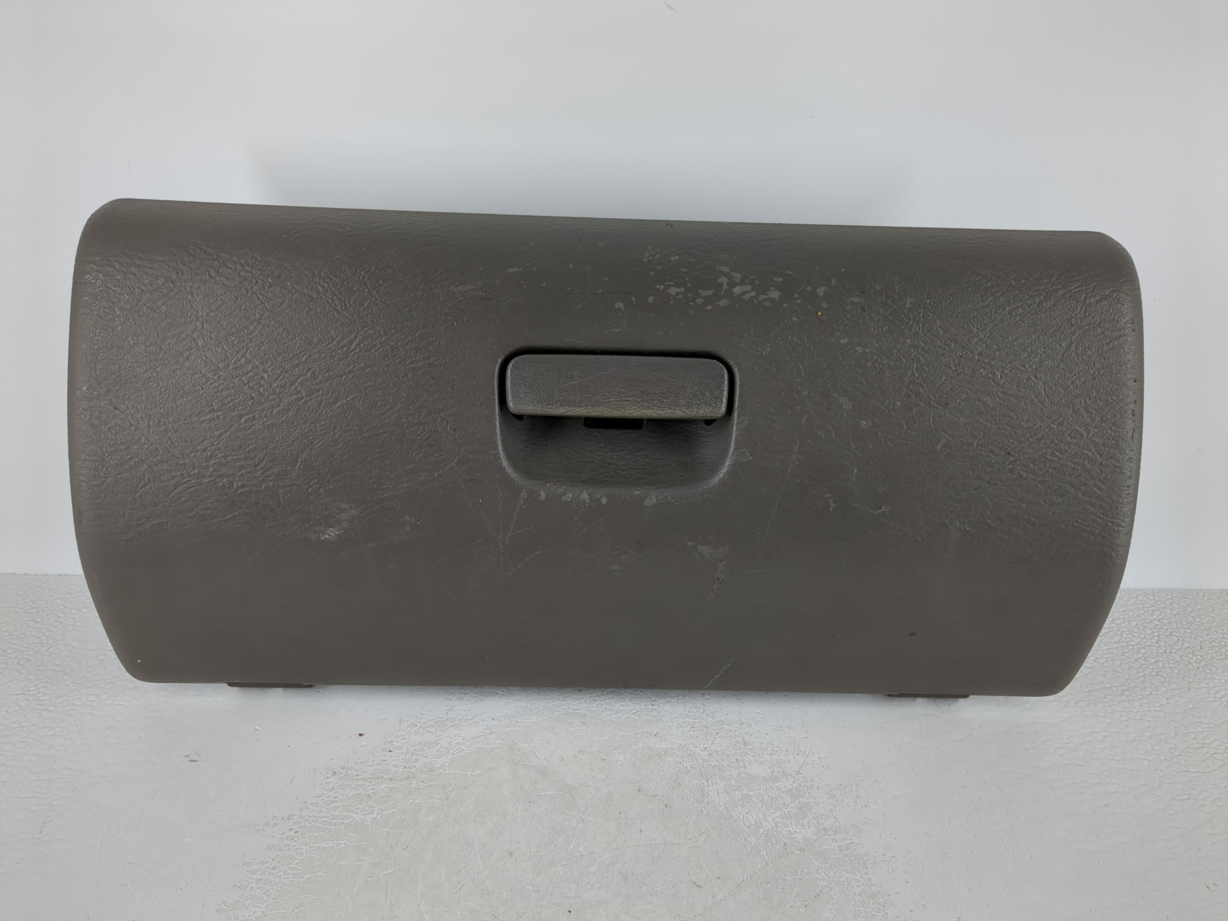 Picture of 2002 Jeep Liberty Passenger Glove Box Door Storage Compartment 956784