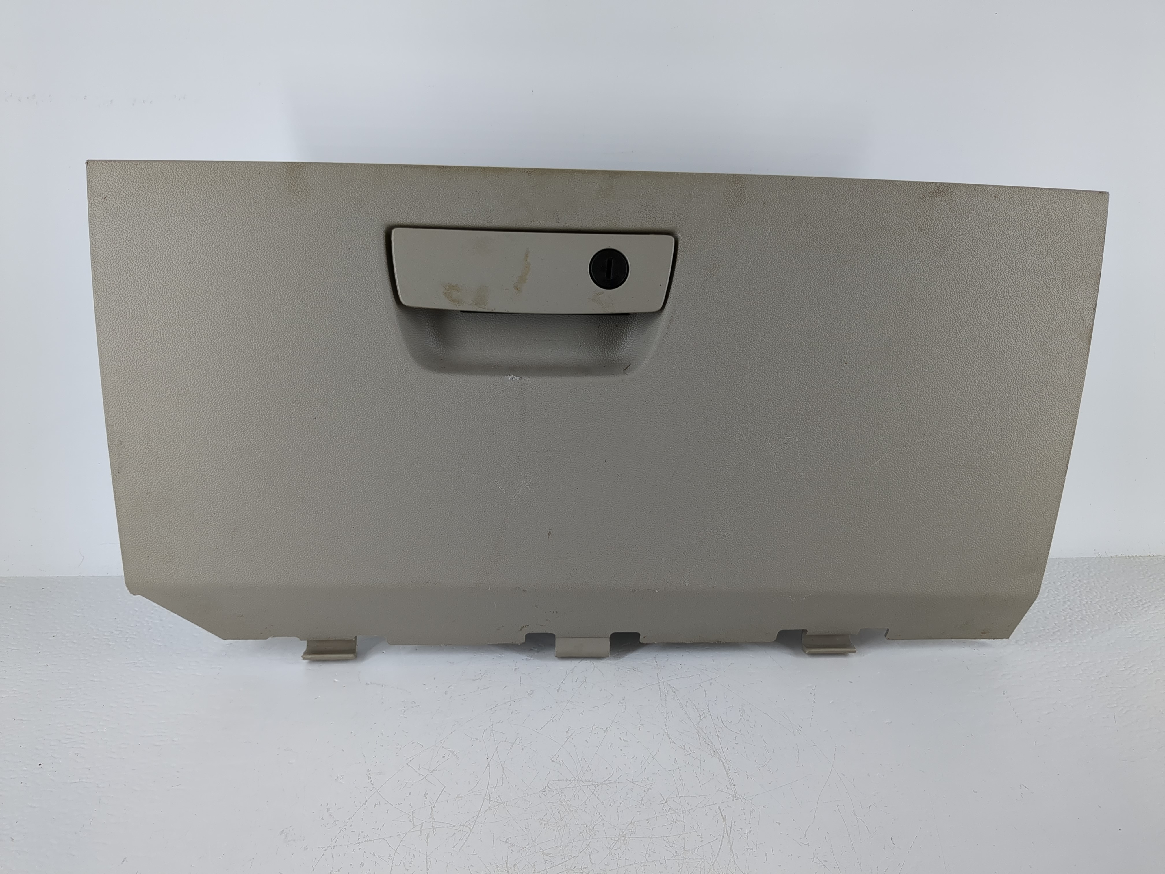 2018 Dodge Grand Caravan Passenger Glove Box Door Storage Compartment 956823 - Oemusedautoparts1.com