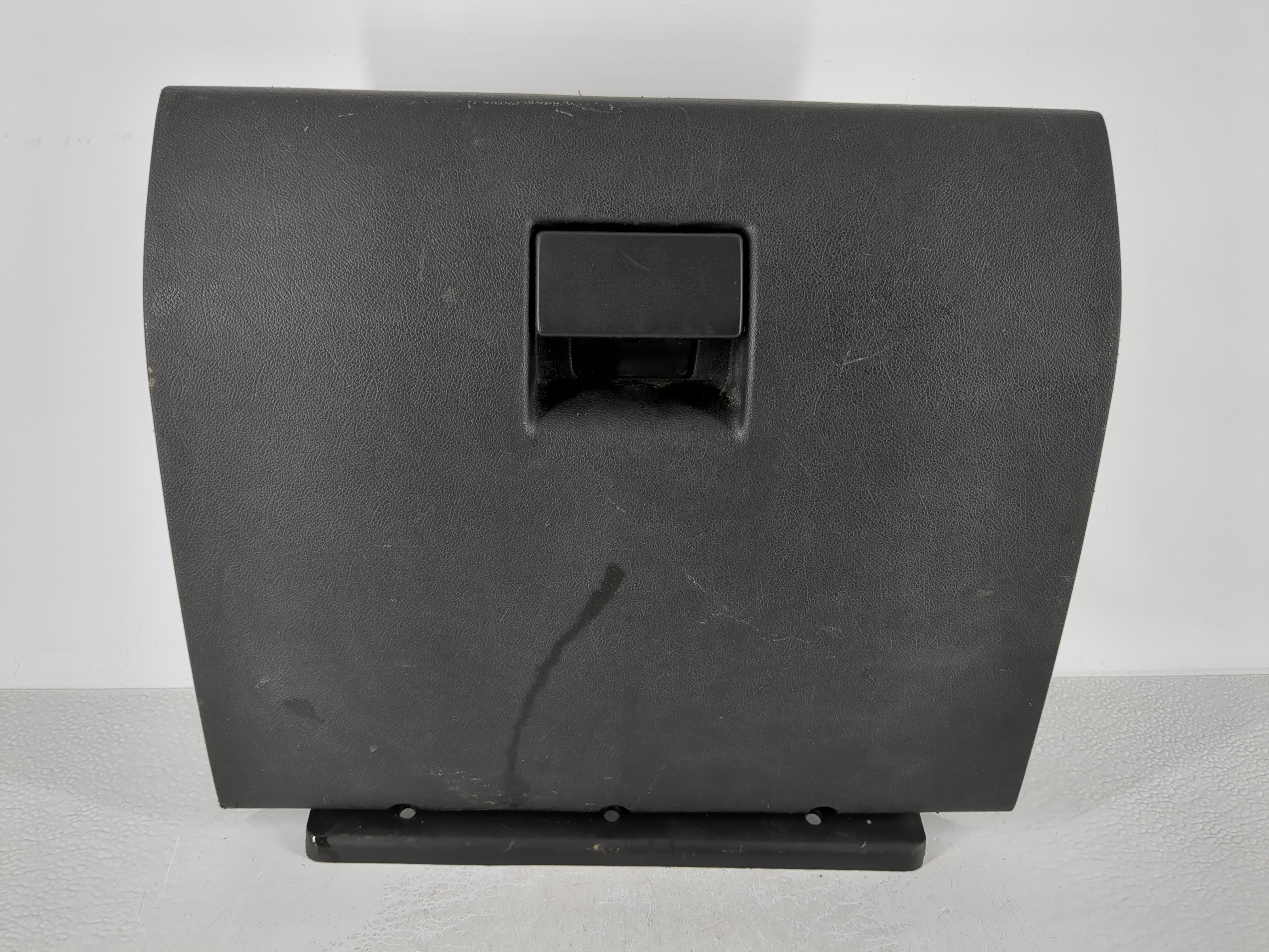 Picture of 2007 Gmc Canyon Passenger Glove Box Door Storage Compartment 956925