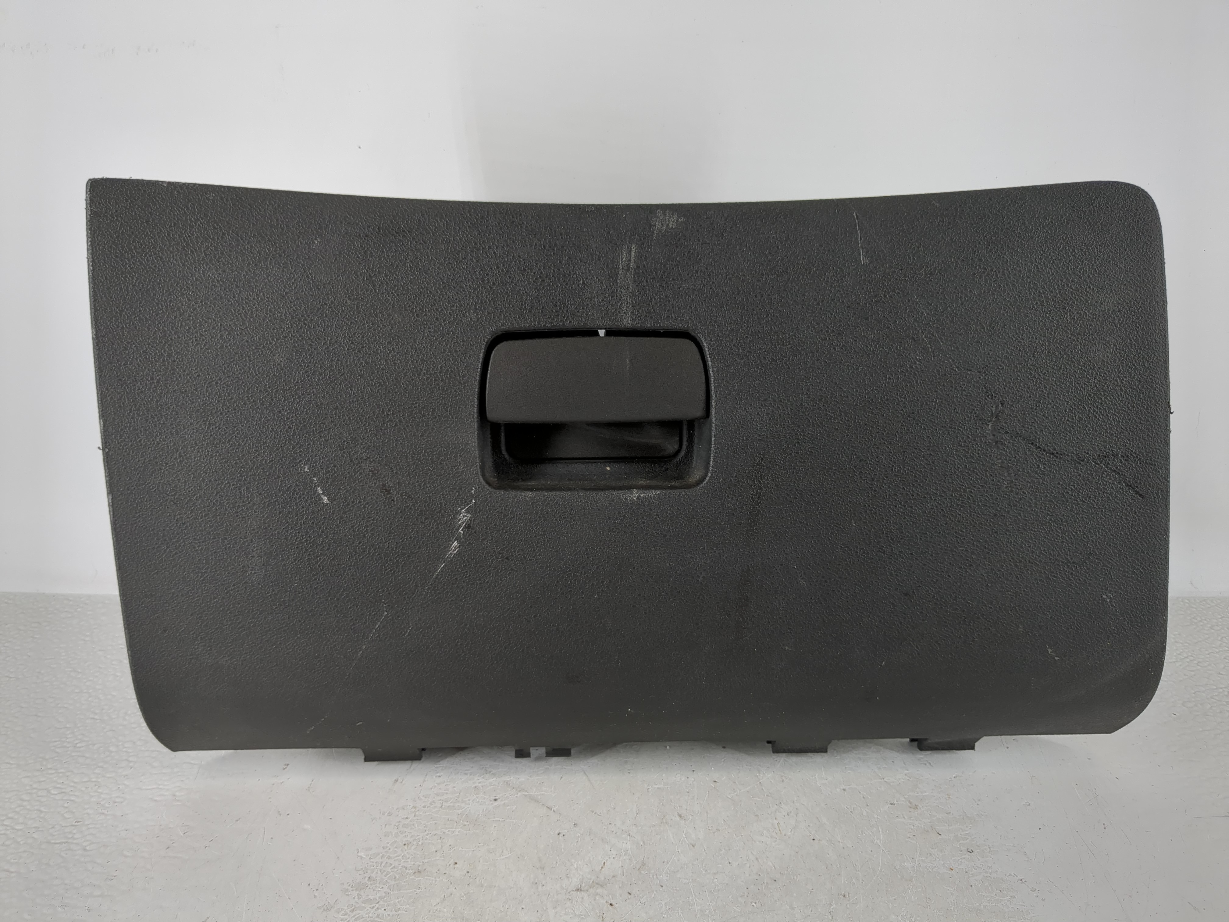 Picture of 2011 Chevrolet Malibu Passenger Glove Box Door Storage Compartment 956951